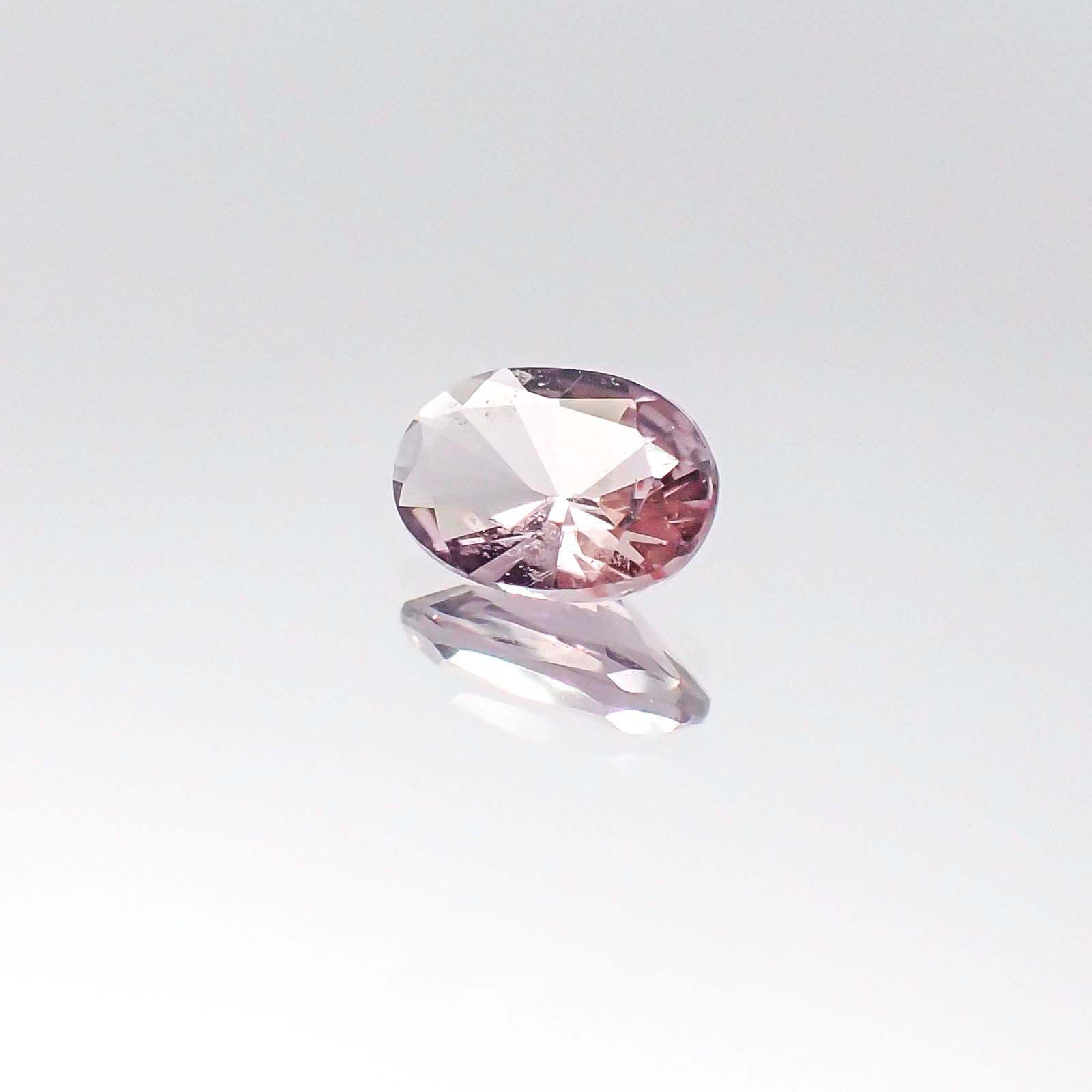 マリアライト(宝石名パープル・スキャポライト)タンザニア産 0.54ct 識別済[230722924]6.9x4.7mm前後