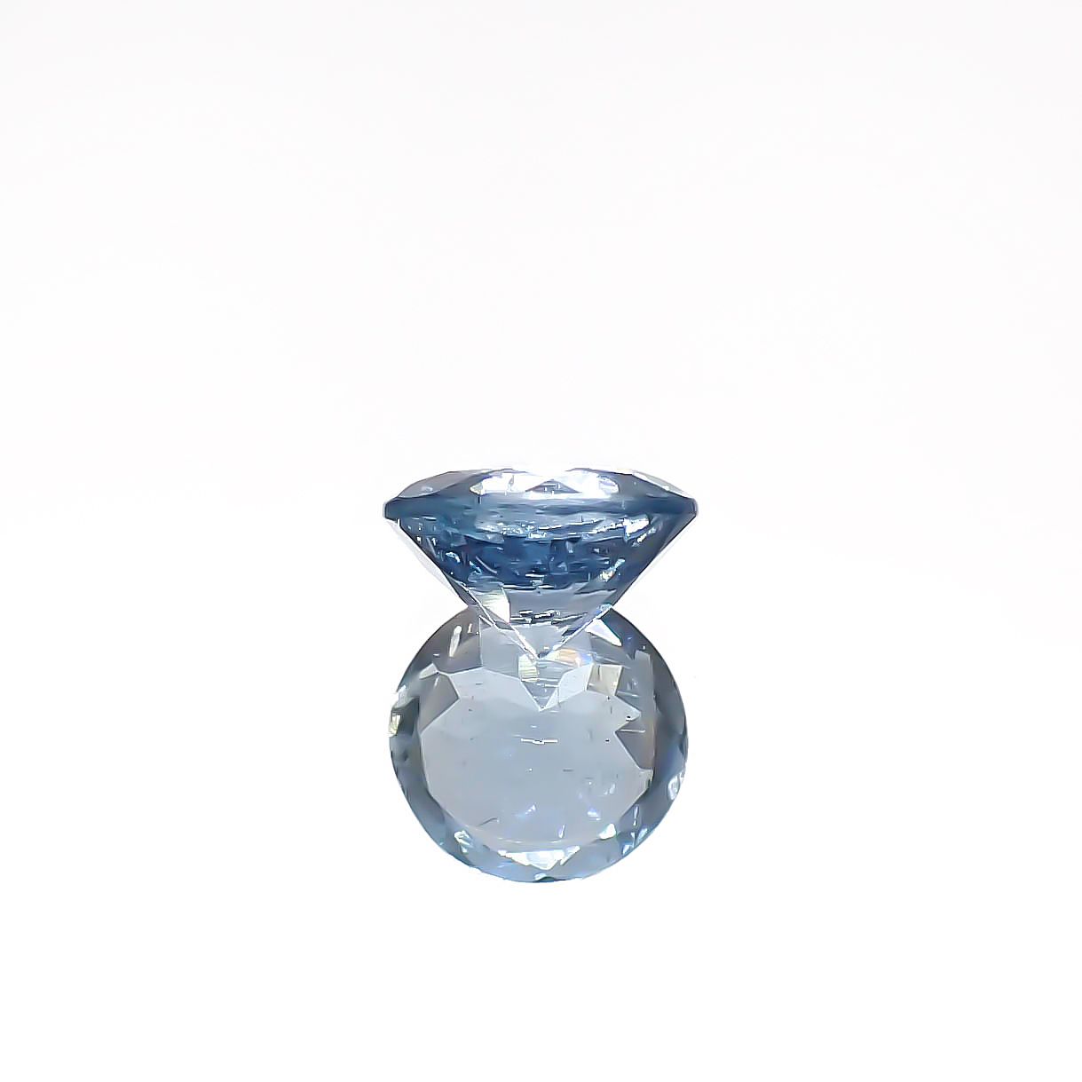 アクアマリン サンタマリアカラー ナイジェリア/マダガスカル産 0.68ct[240225975]6x5.9mm前後