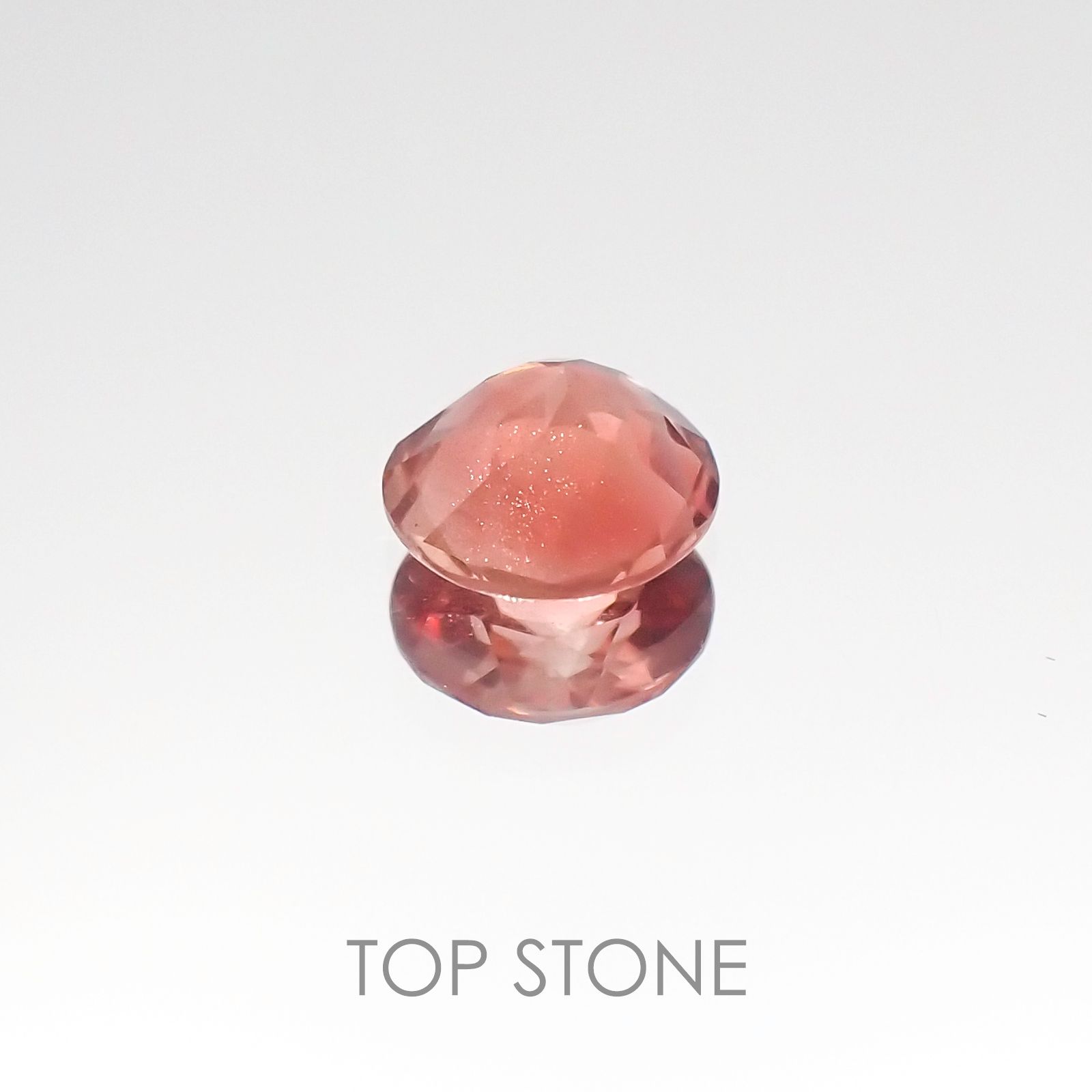 オレゴンサンストーン アメリカ産 ルース 0.39ct[20117082]5.1×5.1mm前後