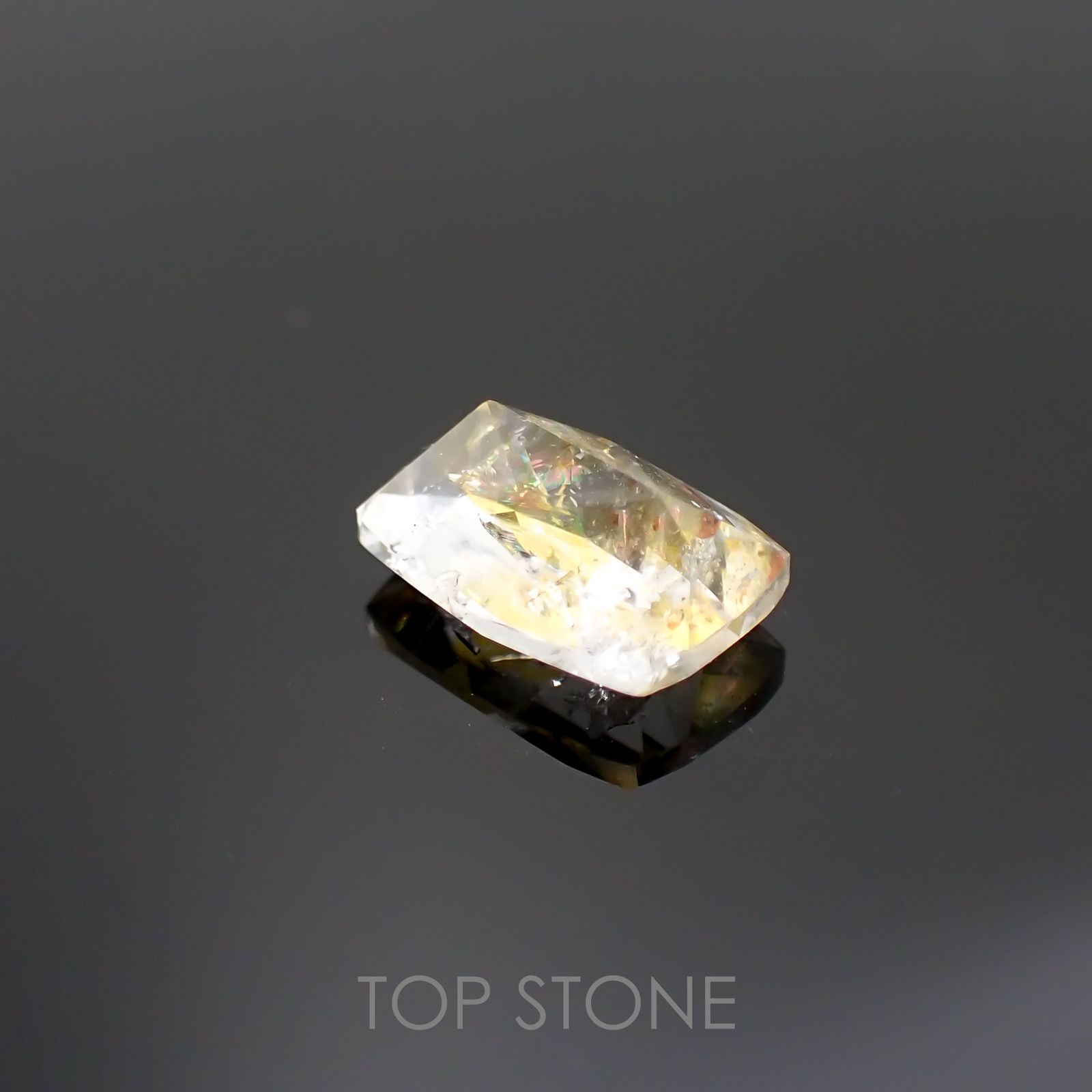 オーロラクォーツ ブラジル・ミナスジェライス産 1.55ct[220114385]8.8x6.1mm前後