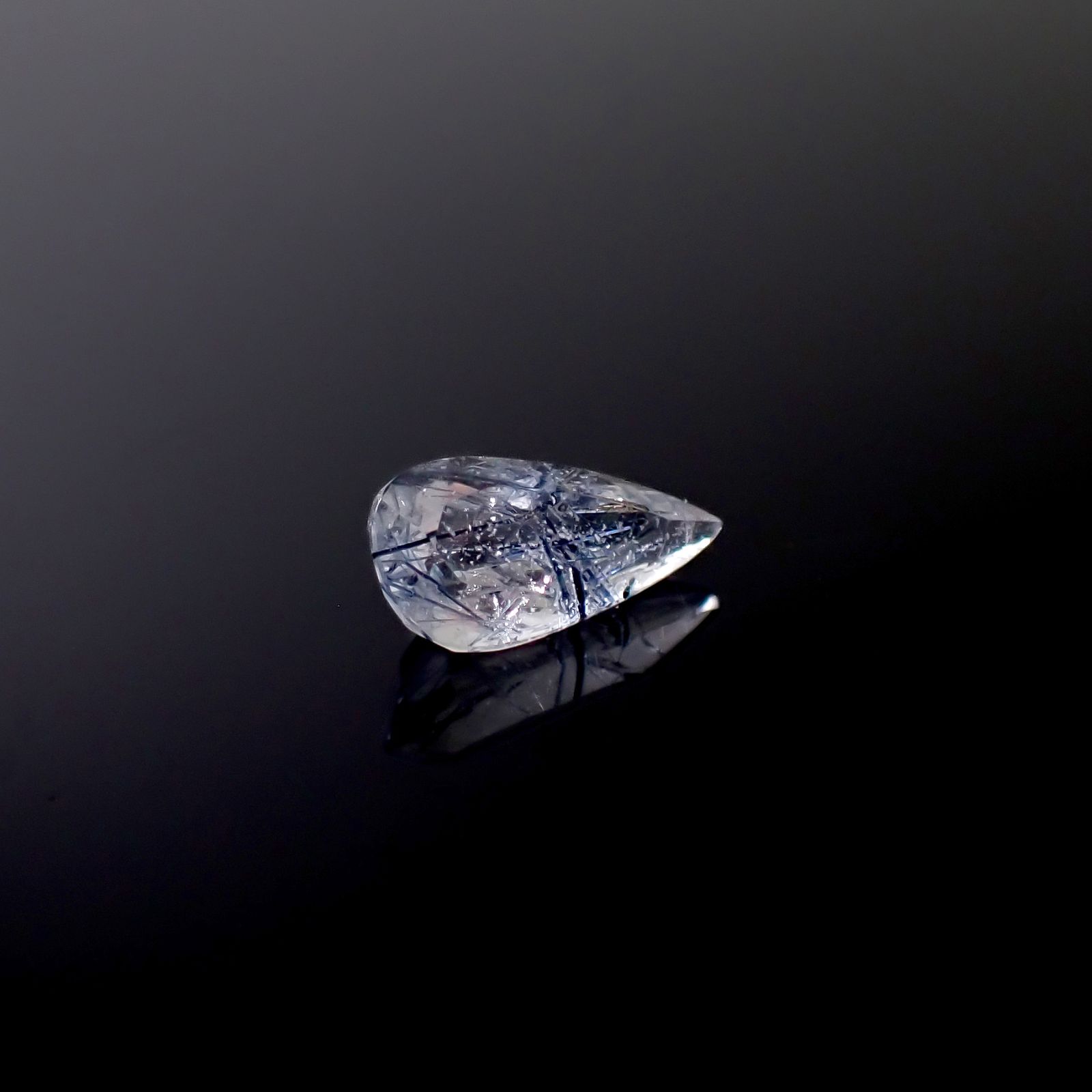 インディゴライトインクォーツ ブラジル産 1.43ct [241229604]11.4x5.7mm前後