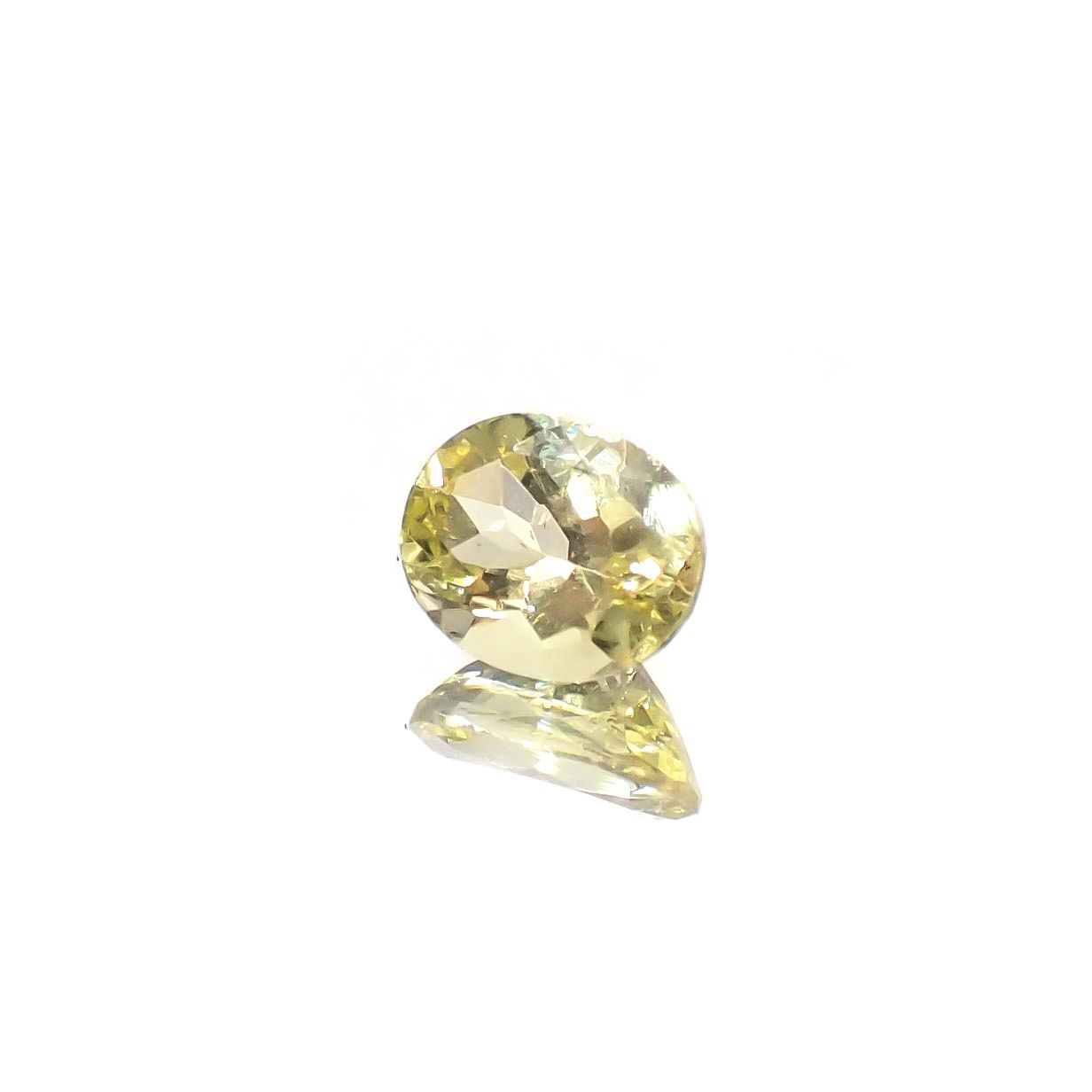 イエローダンビュライト タンザニア産 0.58ct[240125462]6x4.8mm前後