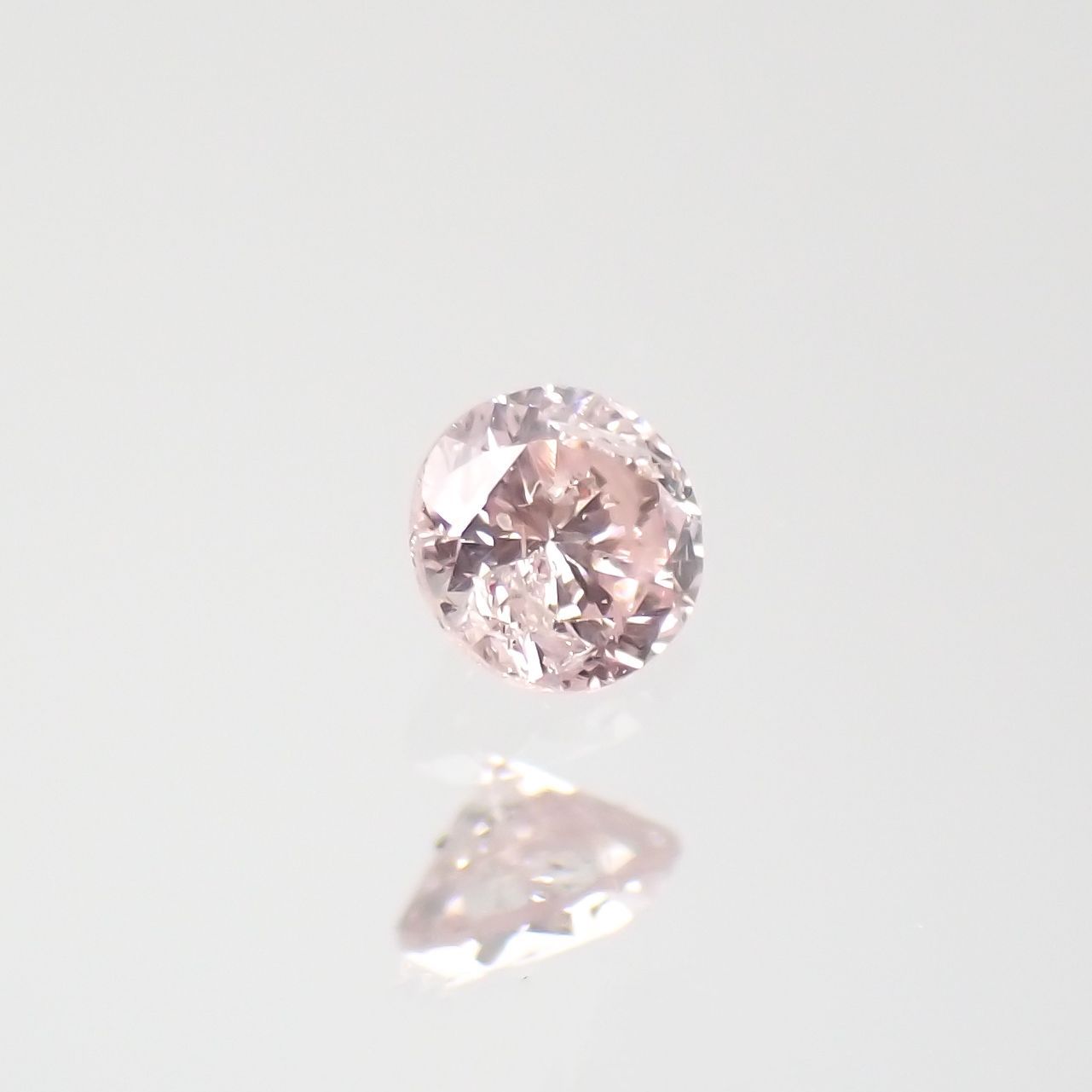 ピンクダイヤモンド I-1 / VERY LIGHT PINK ソーティング付き 産 ルース 0.037ct[210812236]2×2mm前後