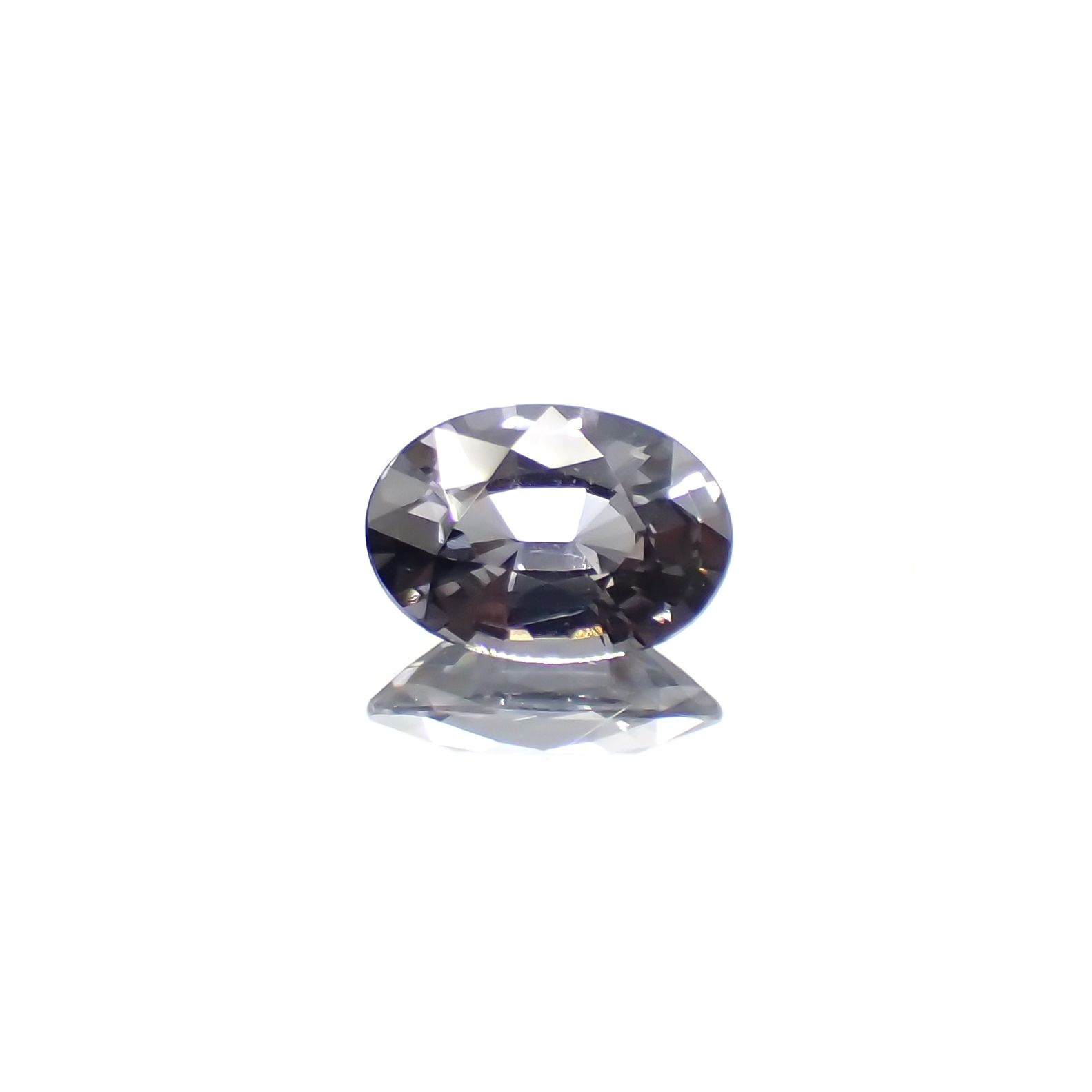 プラチナスピネル(宝石名スピネル) ビルマ産 0.779ct ソ付(彩珠)[210611372]7.1×5mm前後