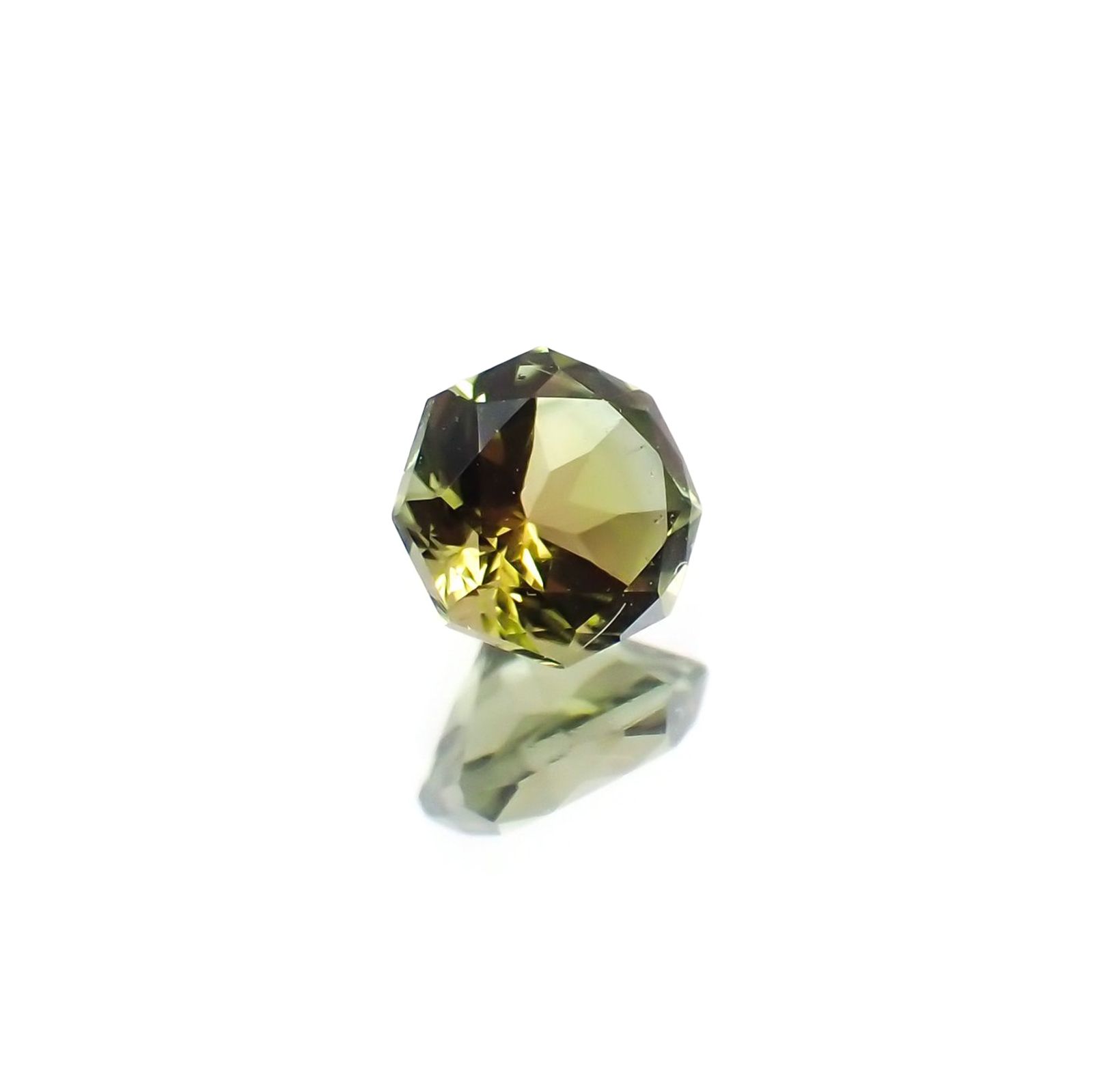 ◇オクタゴンカット◇オリーブグリーントルマリン(宝石名トルマリン) ブラジル/アフリカ産 識別済 0.29ct / 4x4mm前後 [21049169]