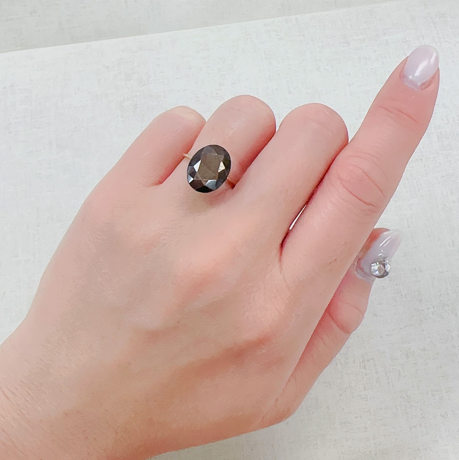 ゴールドシーンサファイア非加熱 ケニア産 7.09ct[230321337]13x10.2mm前後