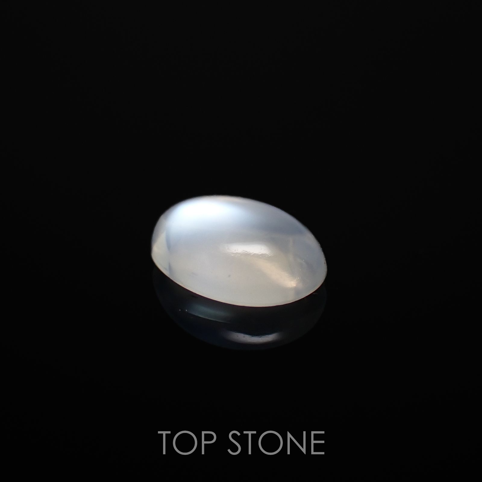 ムーンストーン(宝石名ムーンストーン)インド/スリランカ産 0.99ct 識別済[220515797]7.8x5.8mm前後