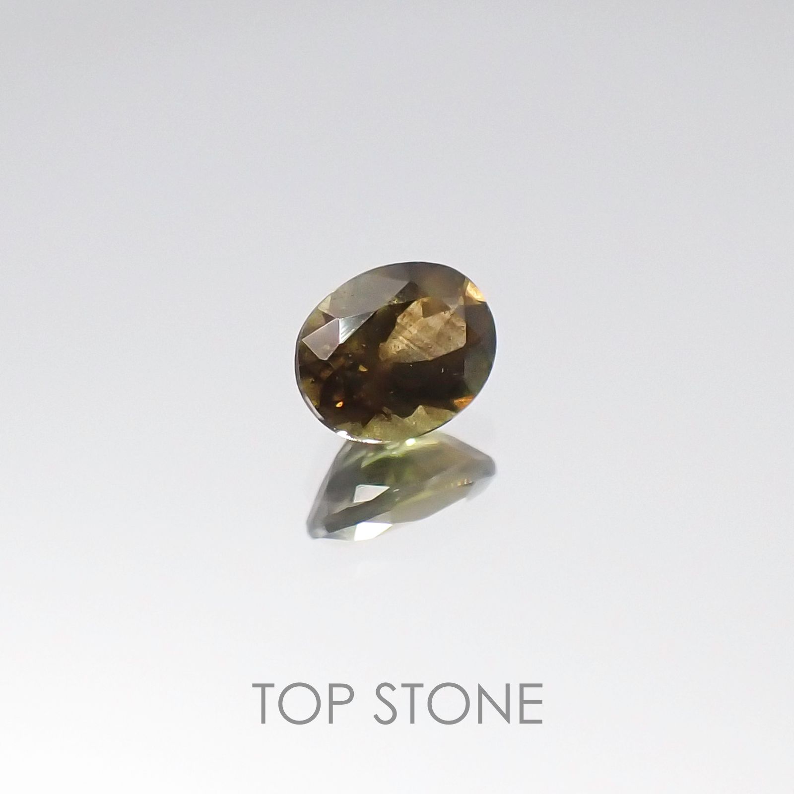 ゴールドシーンサファイア(宝石名シーン・サファイア)ケニア産 0.38ct 識別済[220717172]4.7x3.7mm前後