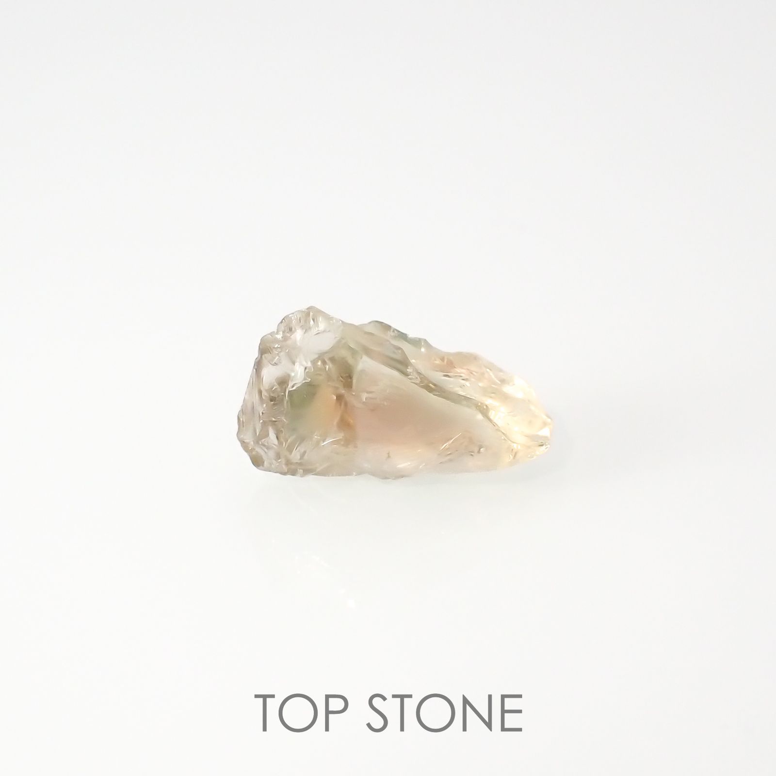 オレゴンサンストーン原石 アメリカ・オレゴン州産 3.29ct[230220416]13.5x8.4mm前後