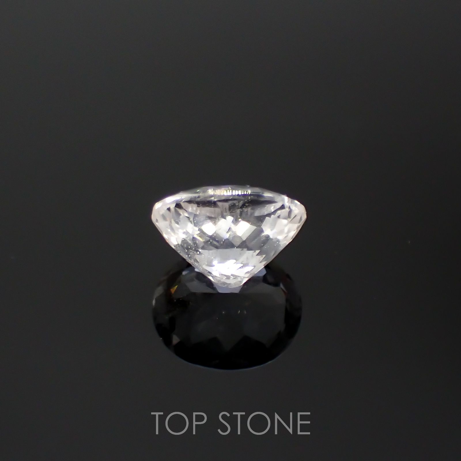 フェナカイト(宝石名フェナカイト)マダガスカル産 1.11ct 識別済[220817210]7.2x5.9mm前後