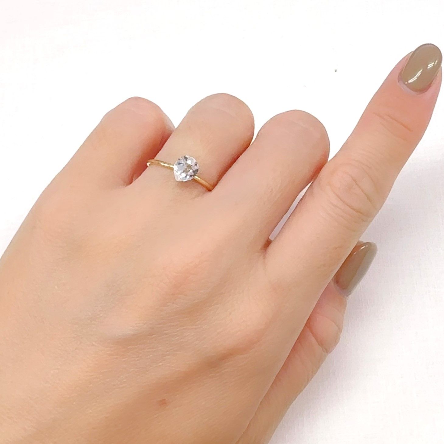 フェナカイト ブラジル産 0.71ct[240928823]6.6x5.8mm前後