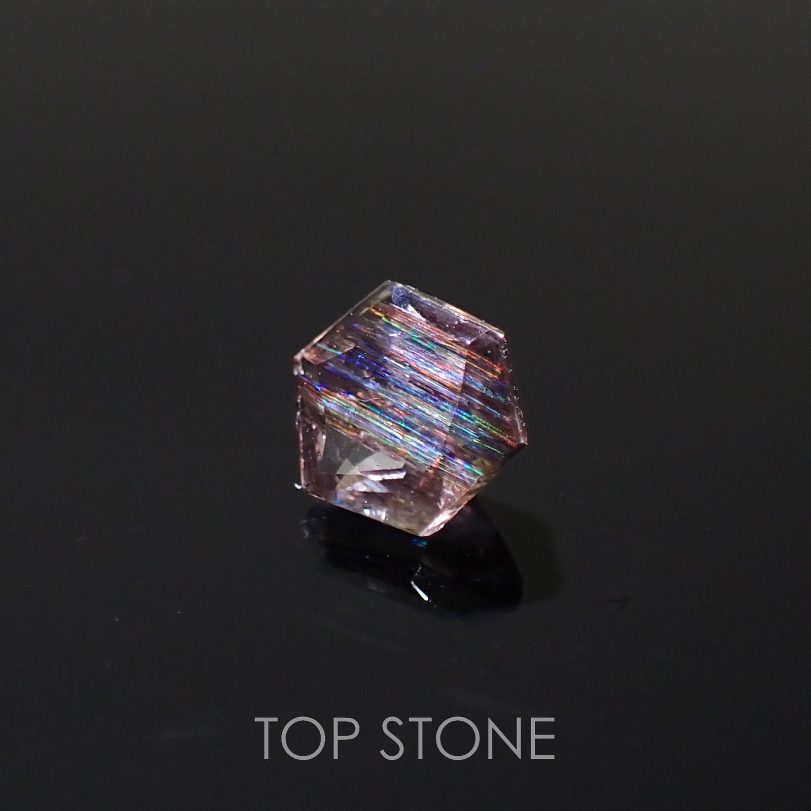 ◇ヘキサゴンカット◇レインボースキャポライト ブラジル産 0.53ct[230320919]4.9x4.8mm前後