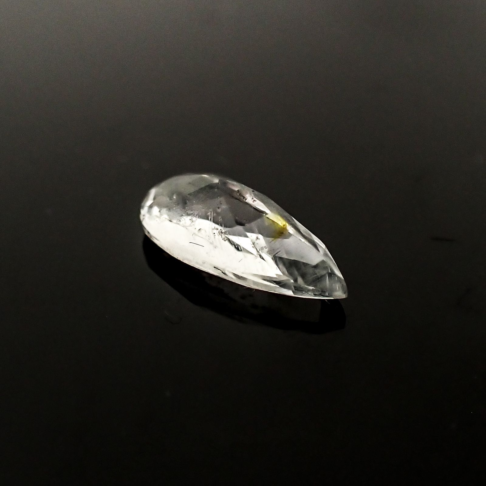 テネブレッセンススキャポライト(宝石名スキャポライト)アフガニスタン産 1.28ct 識別済[231124136]11.6x5.2mm前後