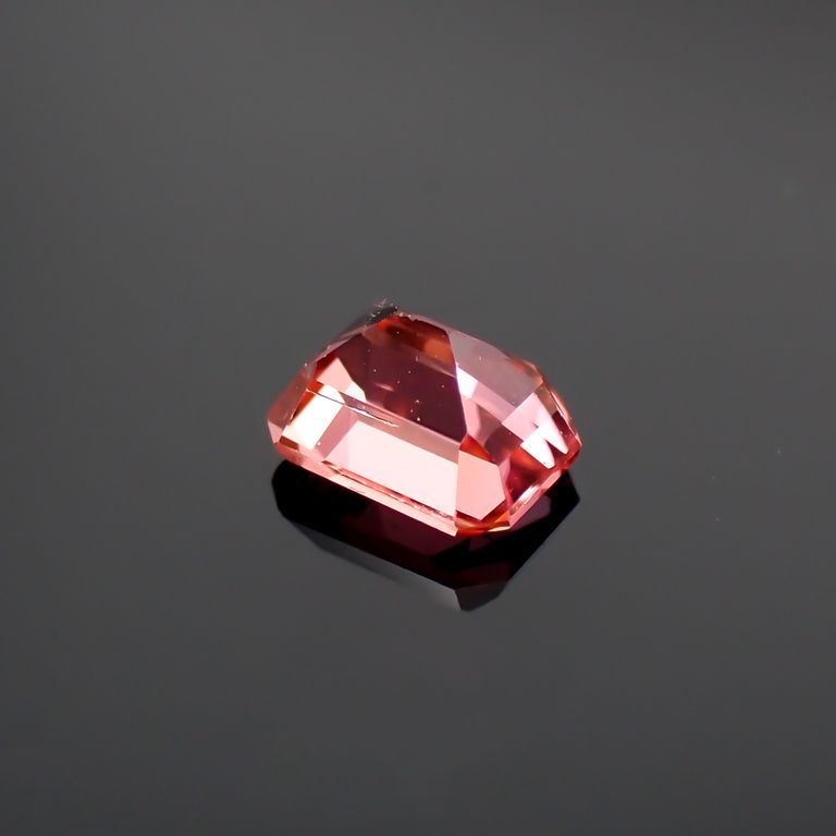 ヴェイリネナイト(宝石名ベイリネナイト)パキスタン産 0.426ct ソ付(彩珠)[221119076]4.8x3.4mm前後