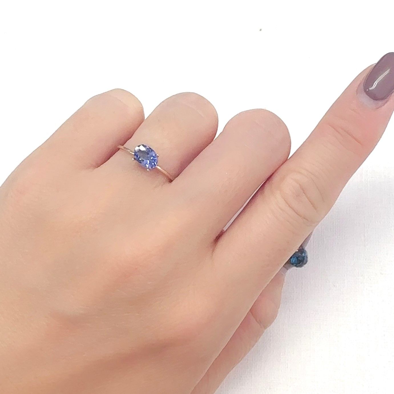 タンザナイト(宝石名タンザナイト)タンザニア産 0.71ct 識別済[240628338]6.9x4.9mm前後