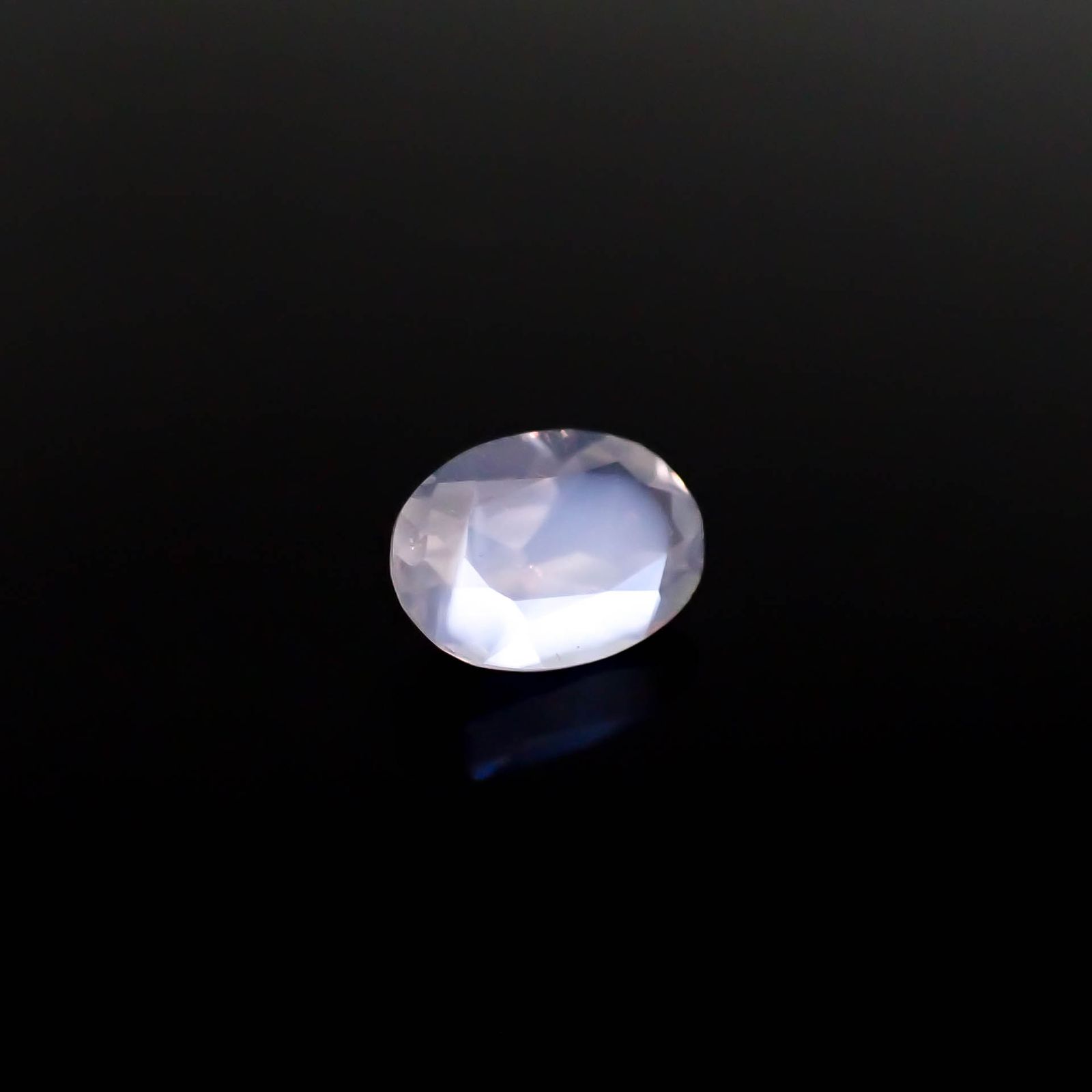 ムーンストーン(宝石名オーソクレース)インド/スリランカ産 0.71ct 識別済[240527738]7x4.9mm前後