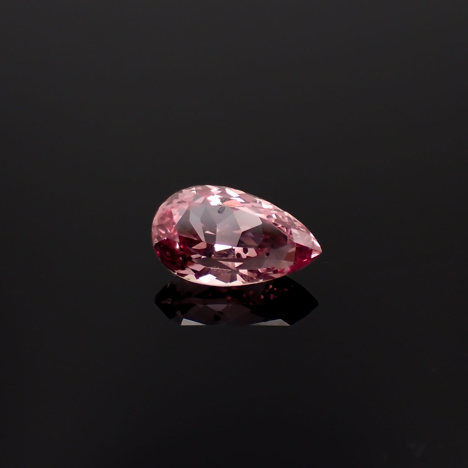 ドラゴンガーネット タンザニア産 1.89ct[231224547]9.8x5.8mm前後