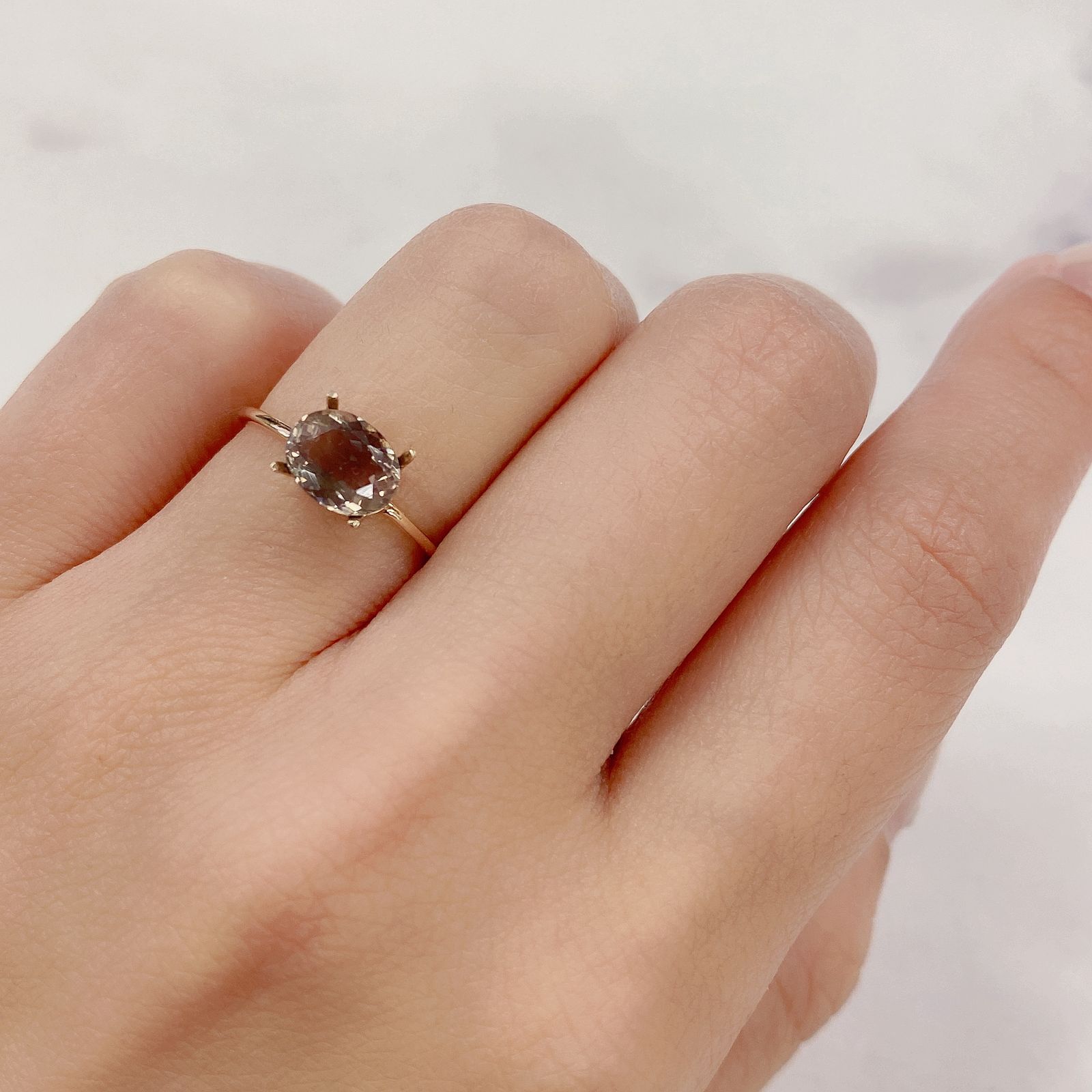 バイカラーオレゴンサンストーン(宝石名バイカラー・ラブラドライト) アメリカ・オレゴン州産 1.179ct ソ付(彩珠)[250711950]7.7×6.1mm前後