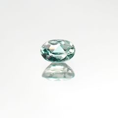アレキサンドライト(宝石名アレキサンドライト)ブラジル・ミナスジェライス州ヘマチタ鉱山産 0.14ct 識別済[231023948]3.5x2.4mm前後