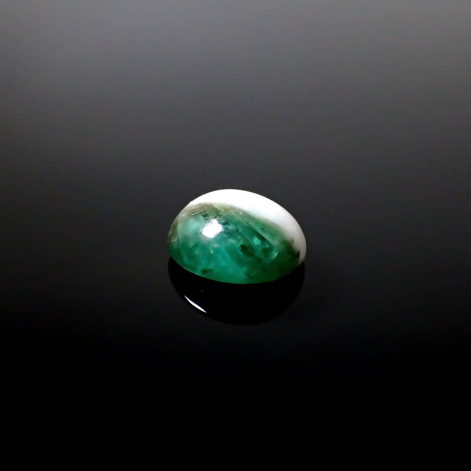 マトリックスエメラルド(エメラルドインクォーツ/フェルドスパー) ブラジル産 5.06ct [250430165]12x10.9mm前後