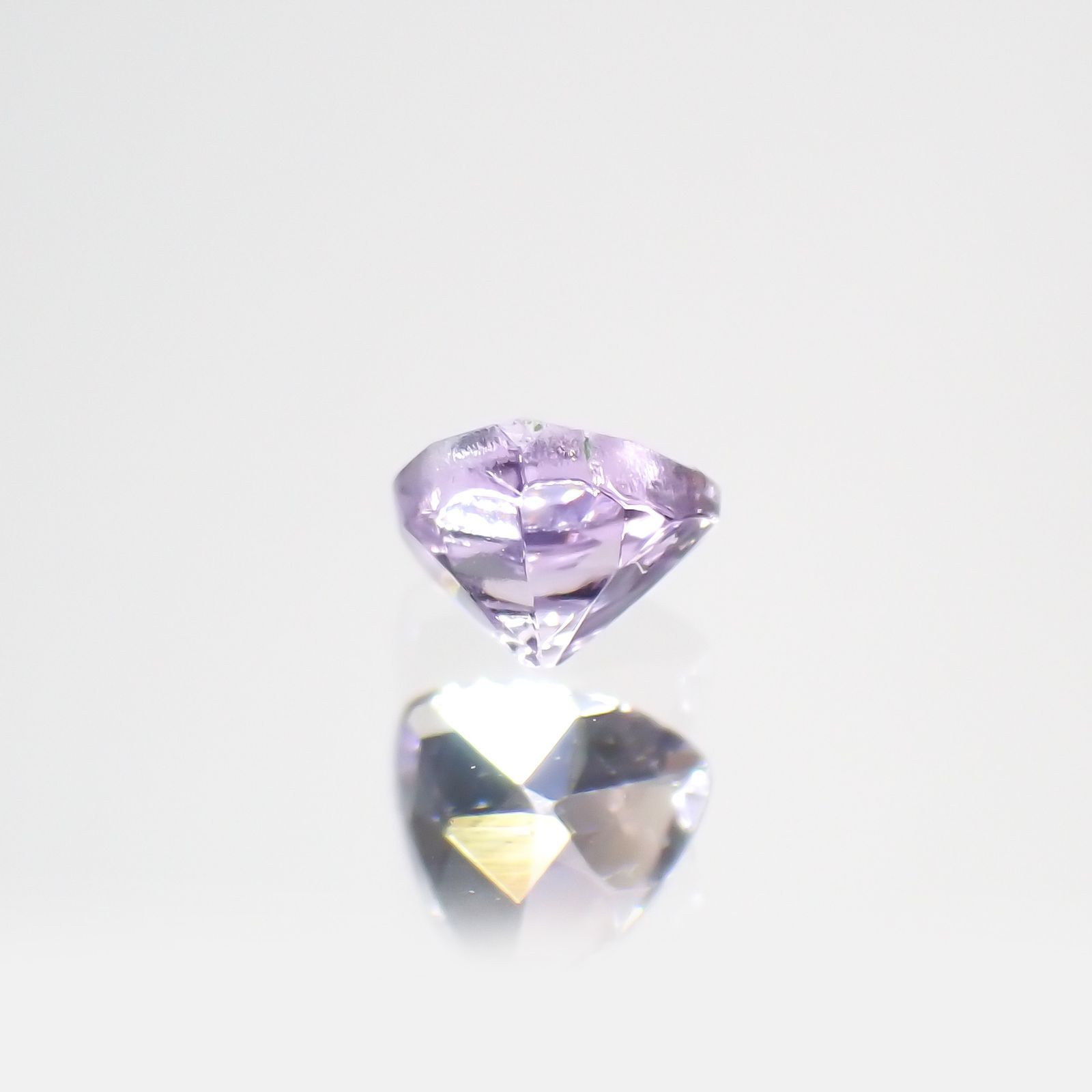 ラベンダーゾイサイト(宝石名ゾイサイト)タンザニア産 0.20ct 識別済[220115064]3.4x3.6mm前後