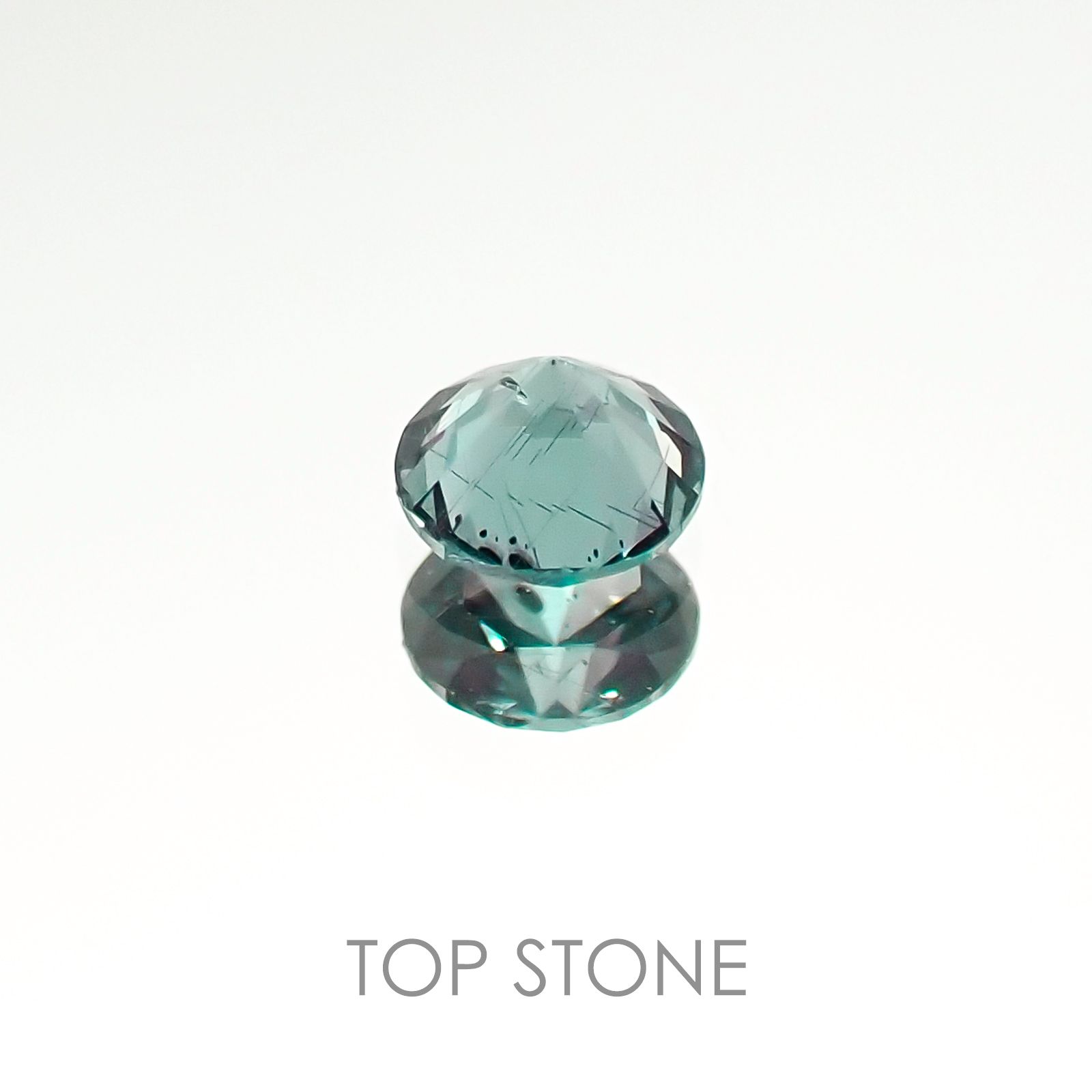 カラーチェンジガーネット(アレキタイプ) マダガスカル・ベキリー産 ルース 0.169ct[20106629]3.3×3.3mm前後