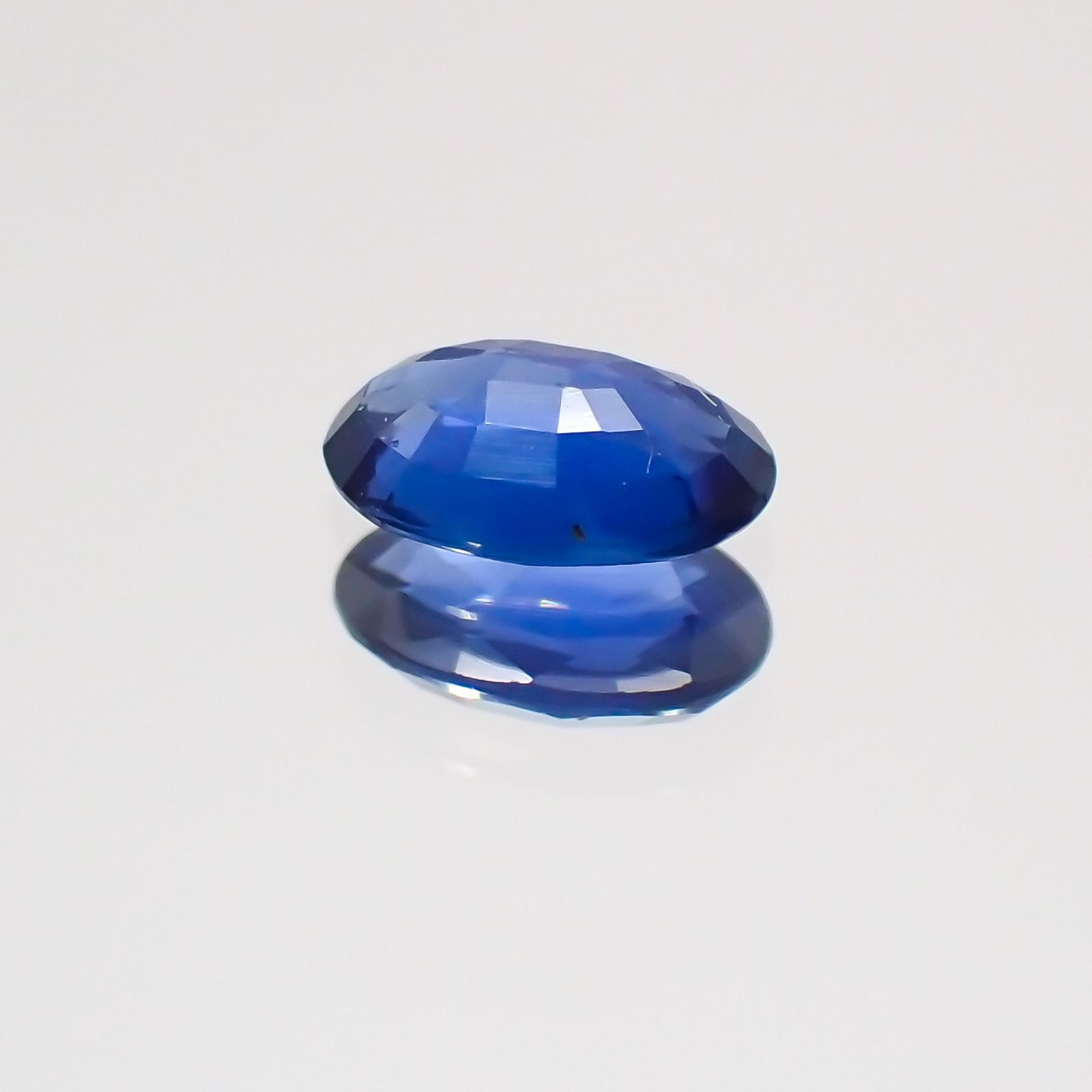 サファイア マダガスカル・スリランカ産 ルース 0.23ct[20128706]4.8×3mm前後