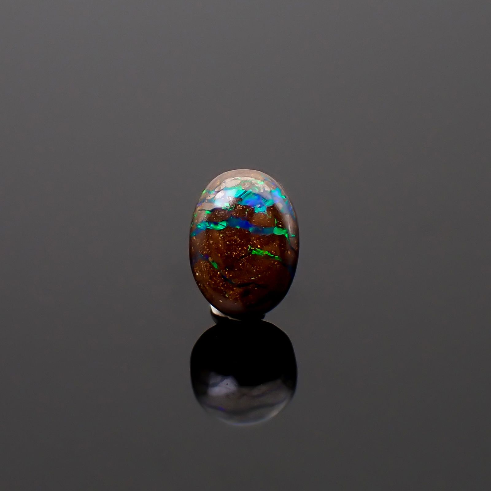 ボルダーオパール オーストラリア産 1.46ct / 8.8x6.4mm前後 [260933075]