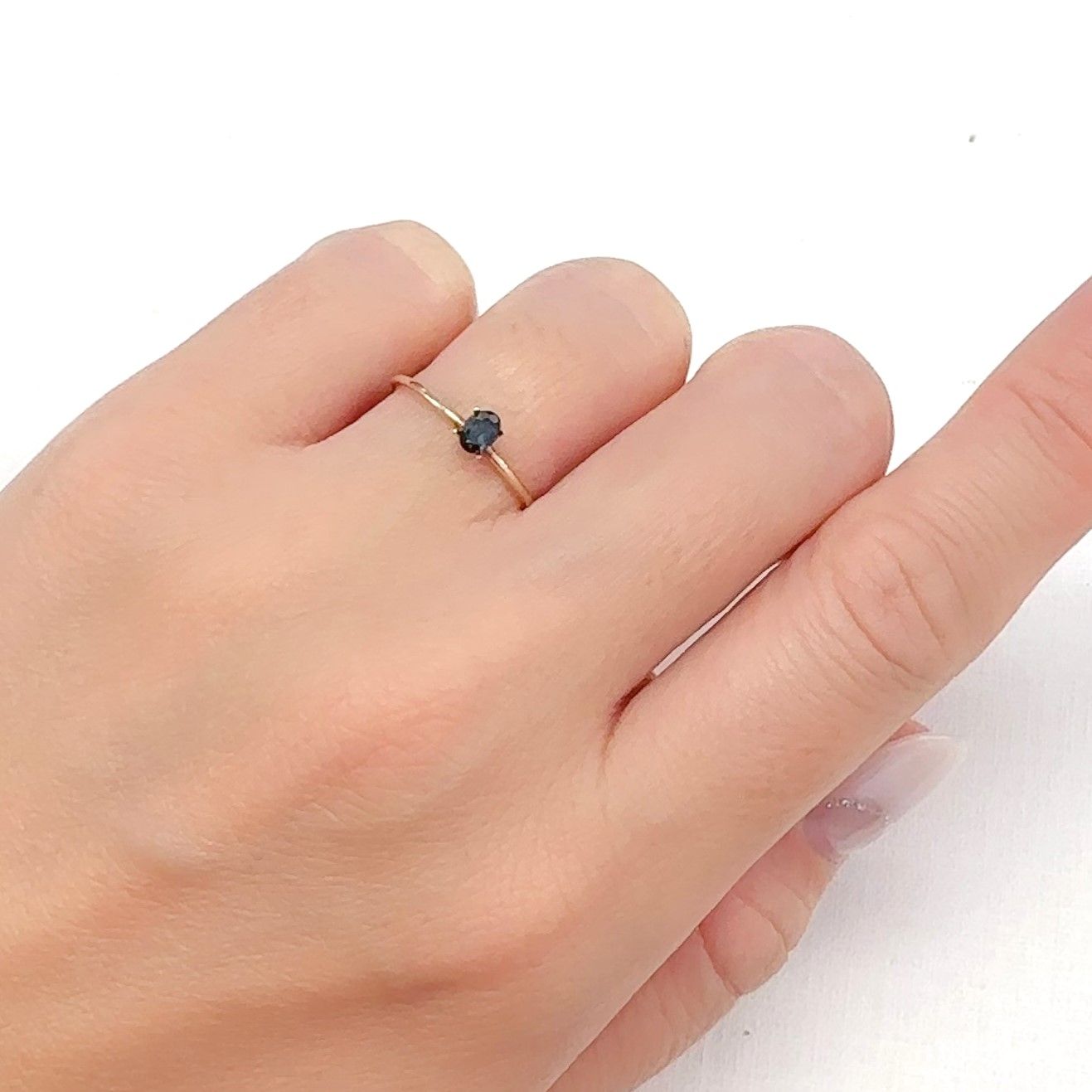 インディゴライト ブラジル産 0.18ct[240628009]4x2.8mm前後