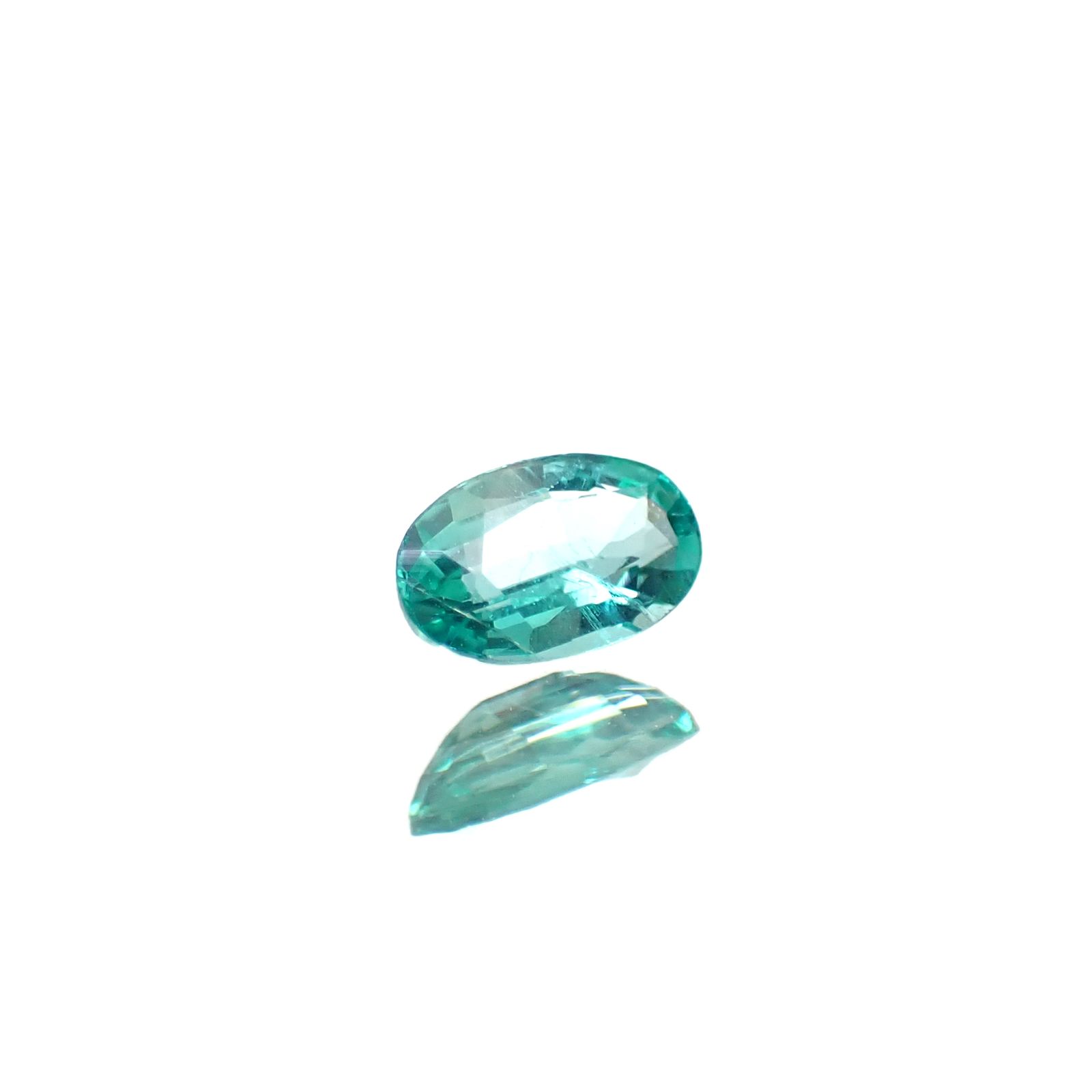 ブルーエメラルド(ブルーグリーンベリル) ザンビア産 0.20ct [250430286]5x3.1mm前後