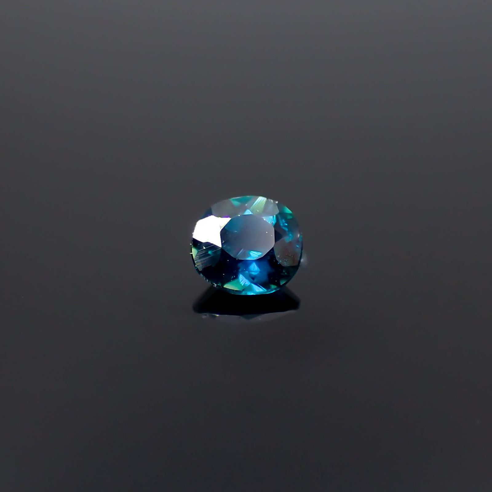 ラズライト 天藍石(宝石名ラズライト)ブラジル産 0.118ct ソ付(彩珠)[231225094]3x3mm前後