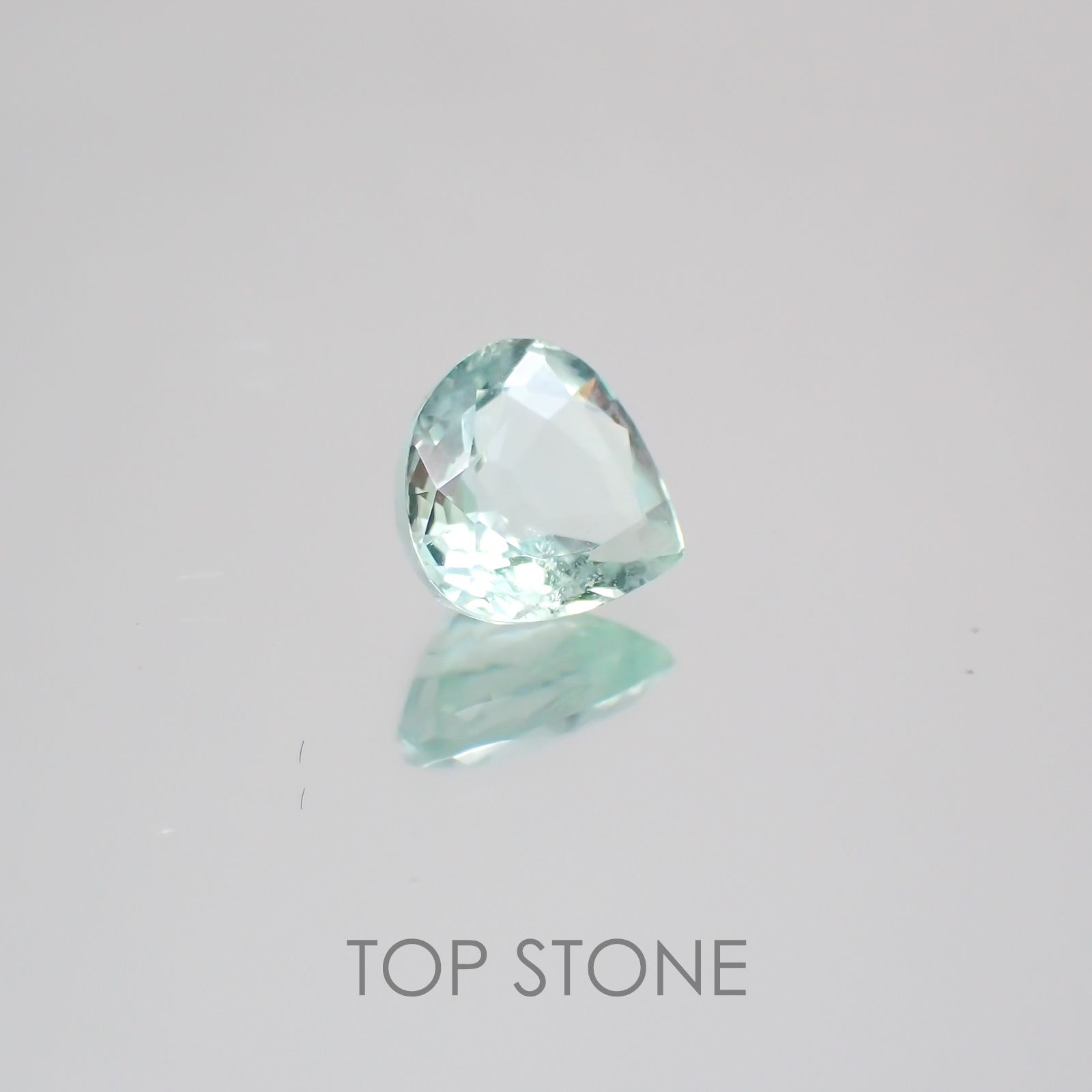 ミントベリル(宝石名グリーン・ベリル) ブラジル産 0.56ct 識別済[21069830]5.8×5.8mm前後