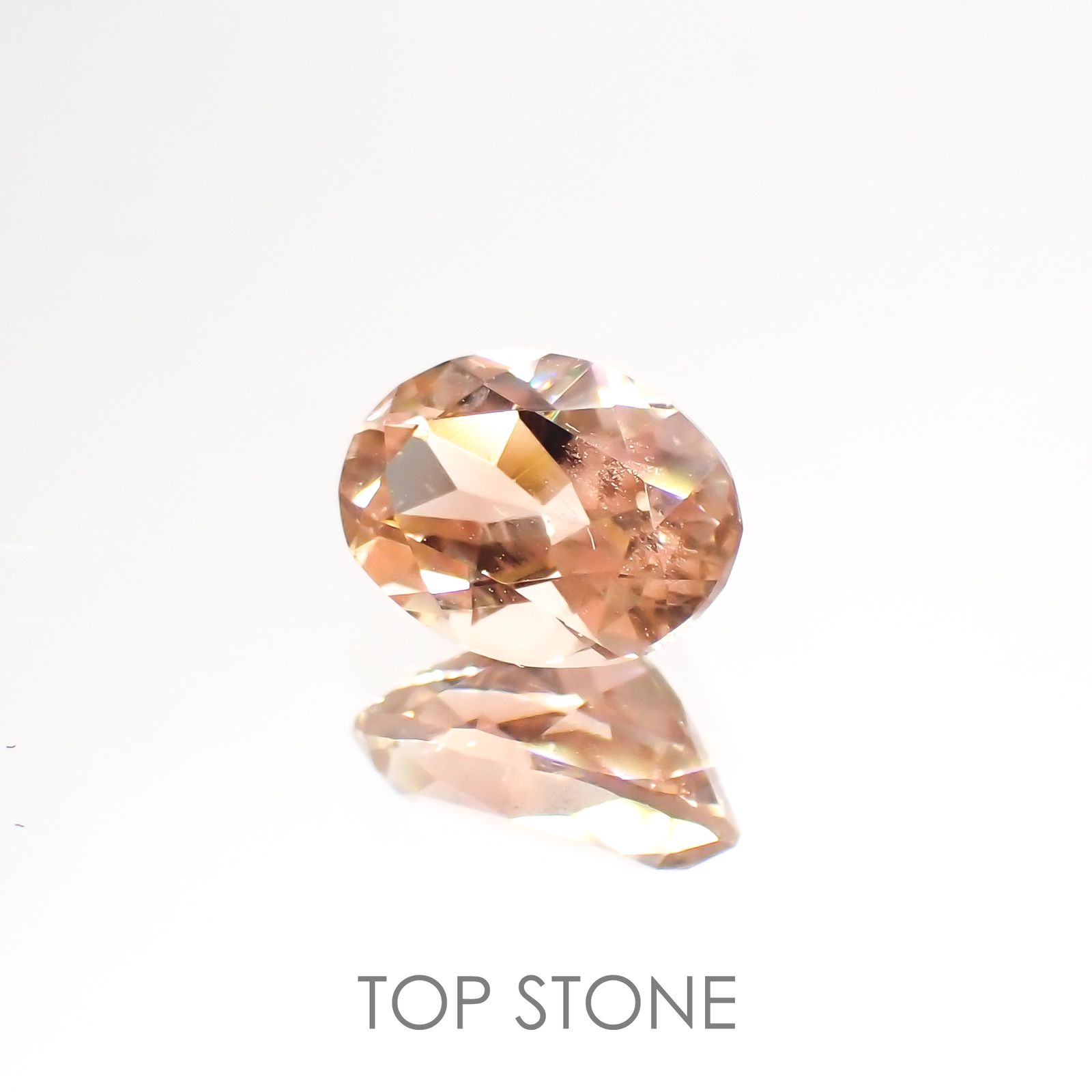 オレゴンサンストーン(宝石名ラブラドライト) アメリカ・オレゴン州産 0.89ct 識別済[21018887]7.4×5.4mm前後