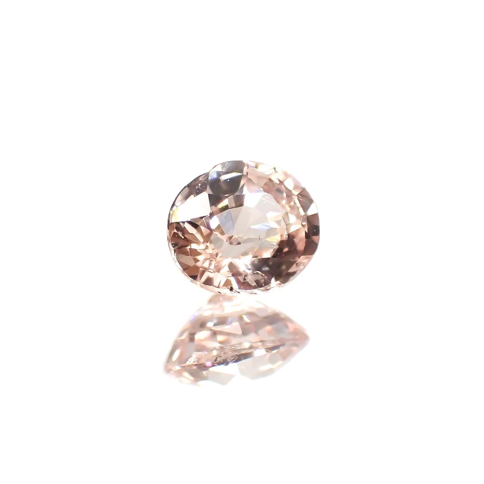 ピンクサファイア(宝石名ピンク・サファイア) マダガスカル/スリランカ産 識別済 0.51ct / 4.9x4.1mm前後 [210712557]