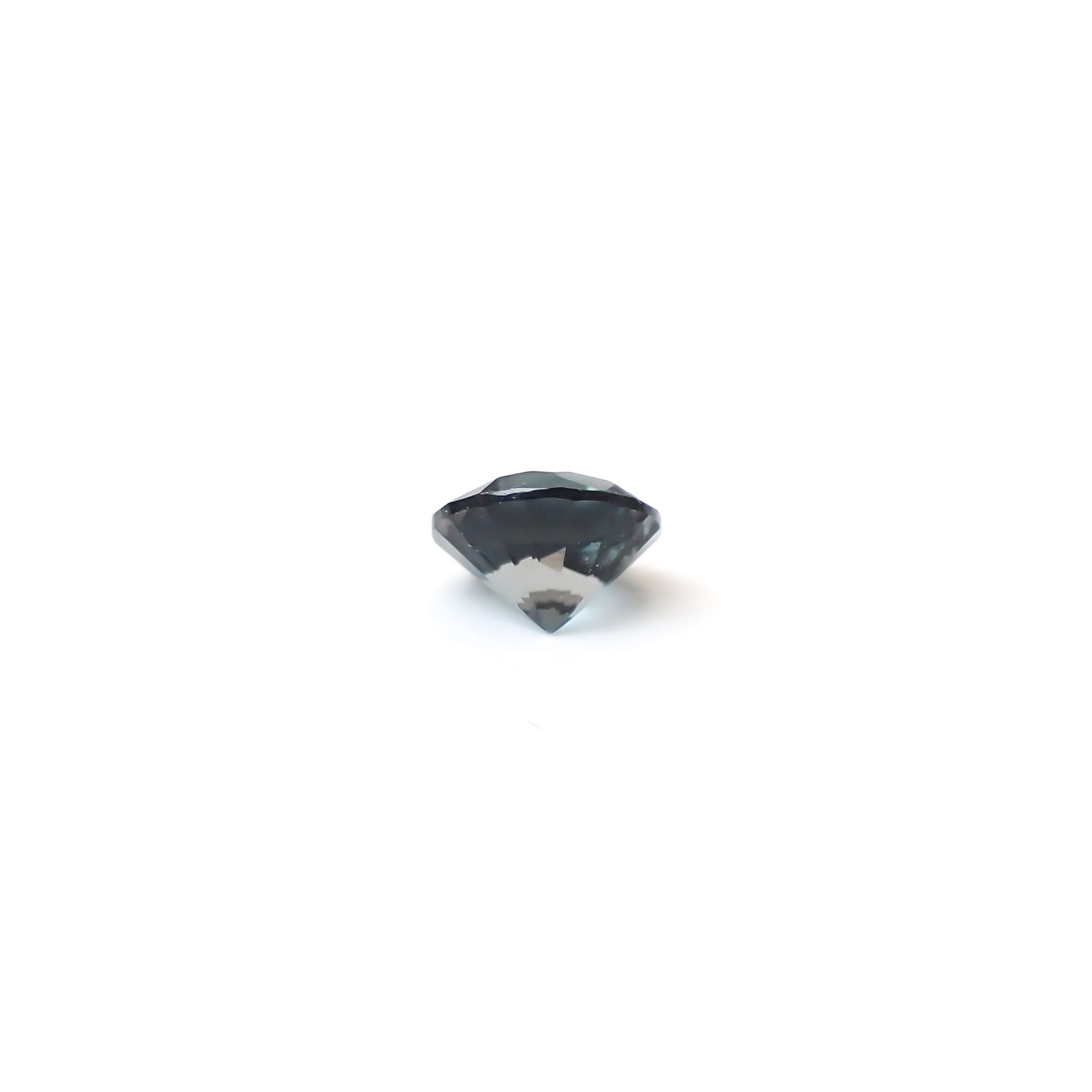 サファリン スリランカ産 0.15ct / 3.3x3.2mm前後 [260432048]