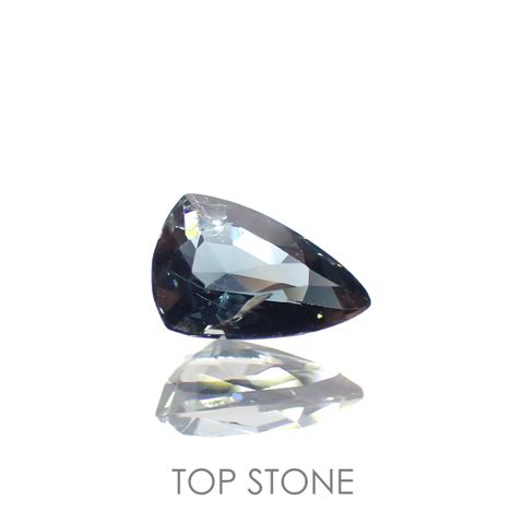 ◇カスタムカット◇サファリン(宝石名ブルー・サフィリン) スリランカ産 0.638ct ソ付(彩珠)[20106499]6.6×4.6mm前後