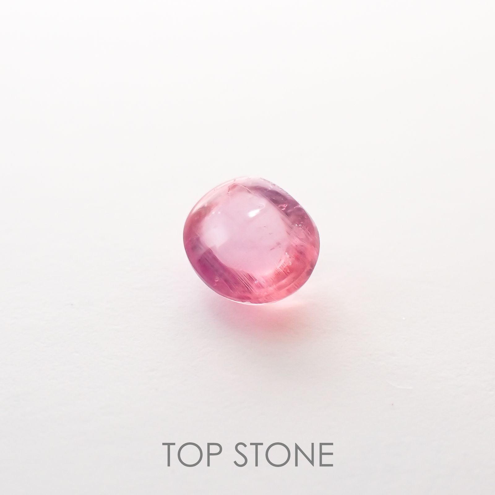 ペツォッタイト(ラズベリル) マダガスカル産 ルース 0.37ct[210510978]4.5×3.9mm前後