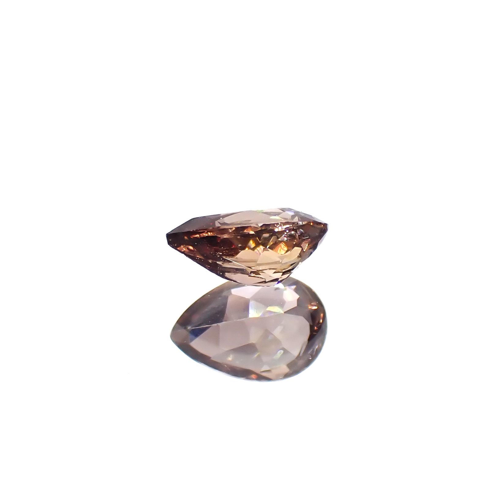 アキシナイト パキスタン産 0.28ct[240628364]5.1x3.5mm前後