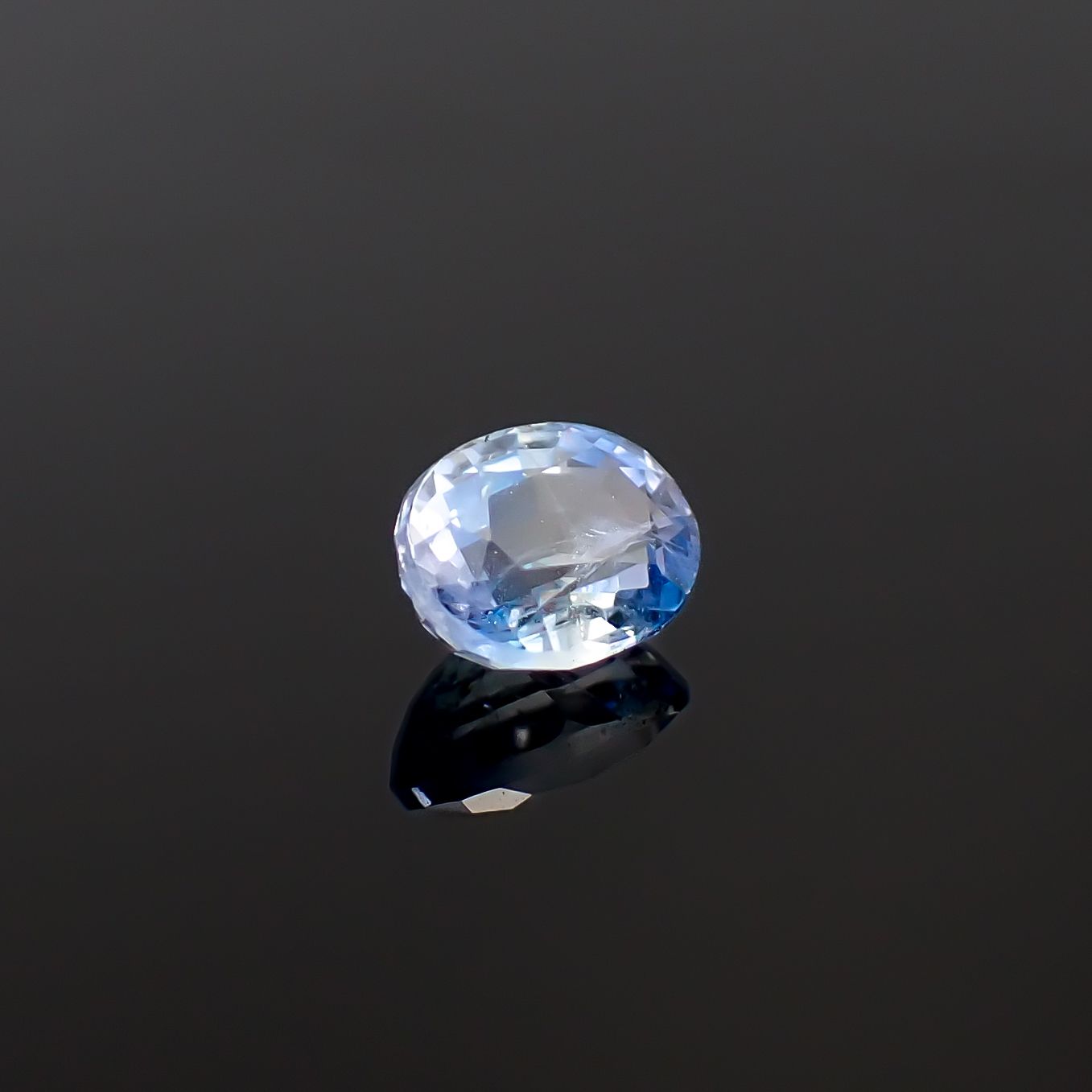 ジェレメジェバイト ナミビア産 0.70ct / 6x4.5mm前後 [260632494]