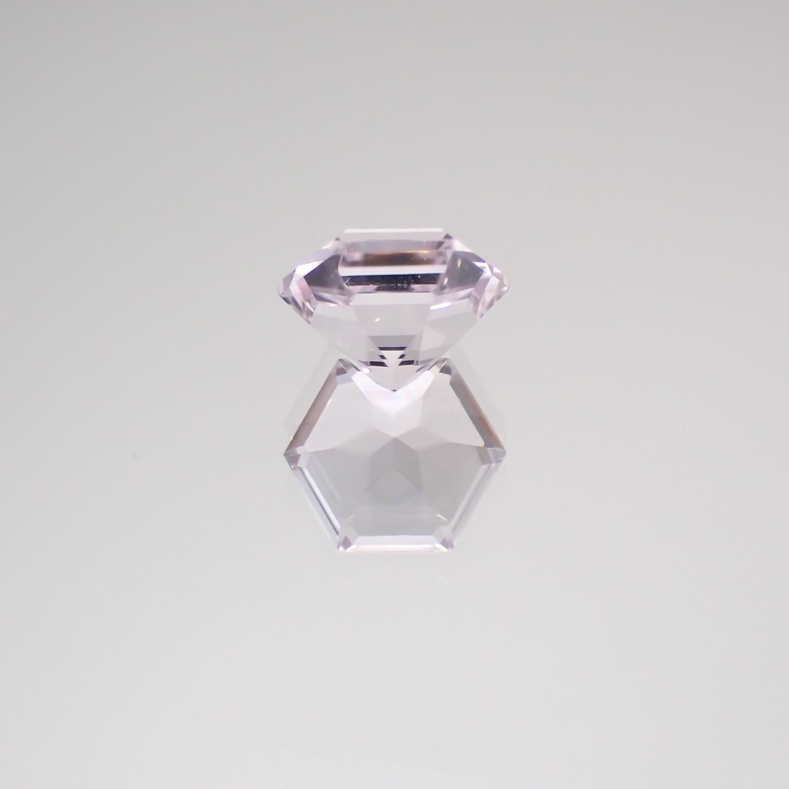 <ランダムセレクト1個販売> ◇ヘキサゴンカット◇ピンクアメジストSA(宝石名アメシスト/ライト・カラー) ブラジル産 0.55ct前後 識別済[210510432]5×5mm前後