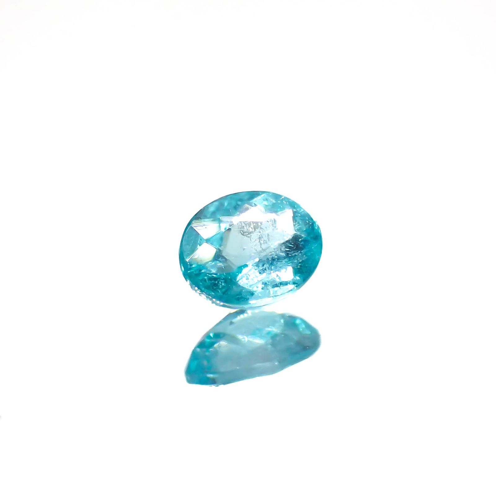パライバトルマリン ブラジル・パライバ州バターリャ鉱山産 0.098ct[231225251]3.3x2.7mm前後