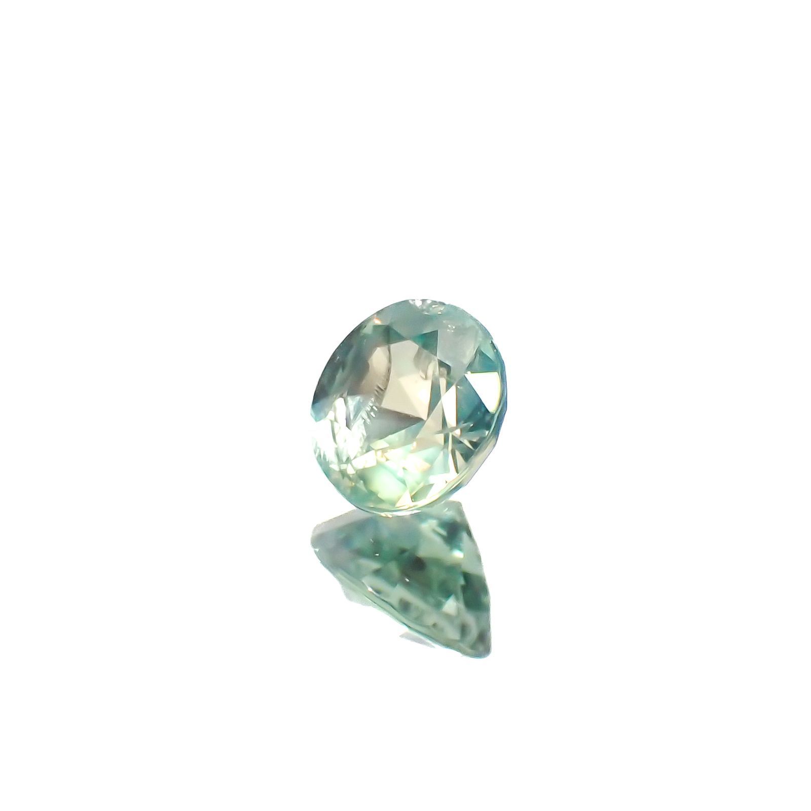 シルキーアレキサンドライト(宝石名アレキサンドライト)ブラジル・ミナスジェライス州ヘマチタ鉱山産 0.25ct 識別済[240527403]3.8x3.8mm前後