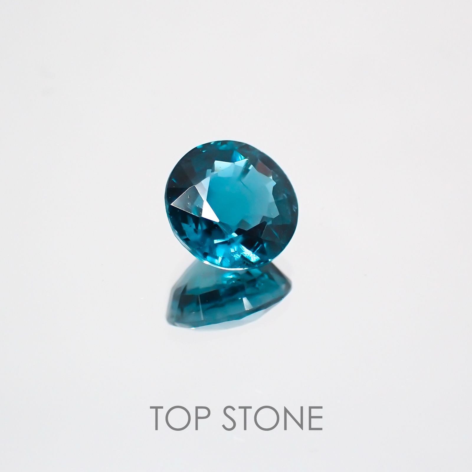 オーシャンブルーカイヤナイト インド産 ルース 1.73ct[210410517]7.1×7mm前後