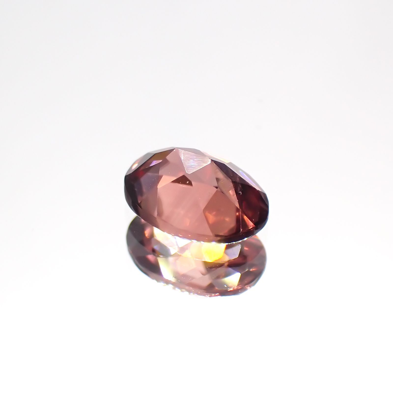 ピンクジルコン(宝石名ジルコン) スリランカ/カンボジア産/ 1.25ct 識別済[21059793]7×5.1mm前後