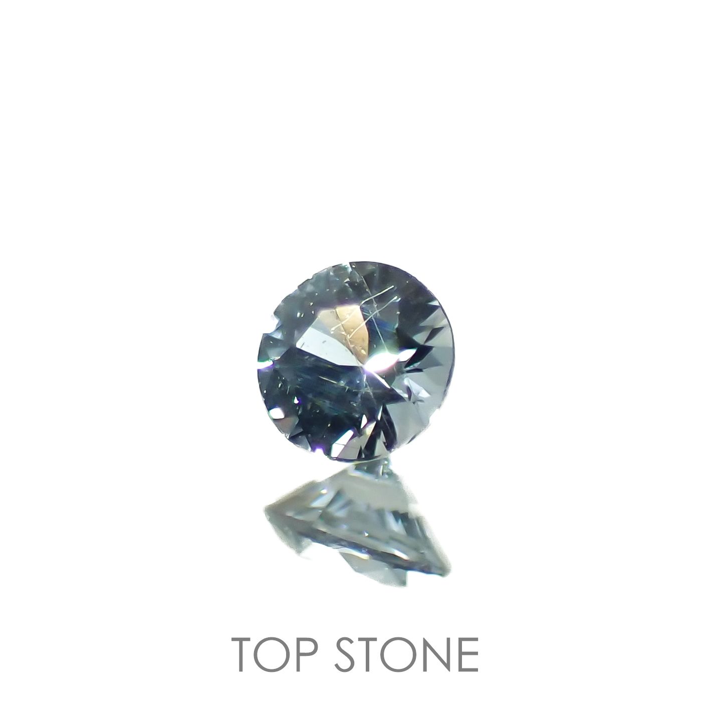 カラーチェンジガーネット アレキタイプ マダガスカル・ベキリー産 0.072ct[230119891]2.5x2.4mm前後