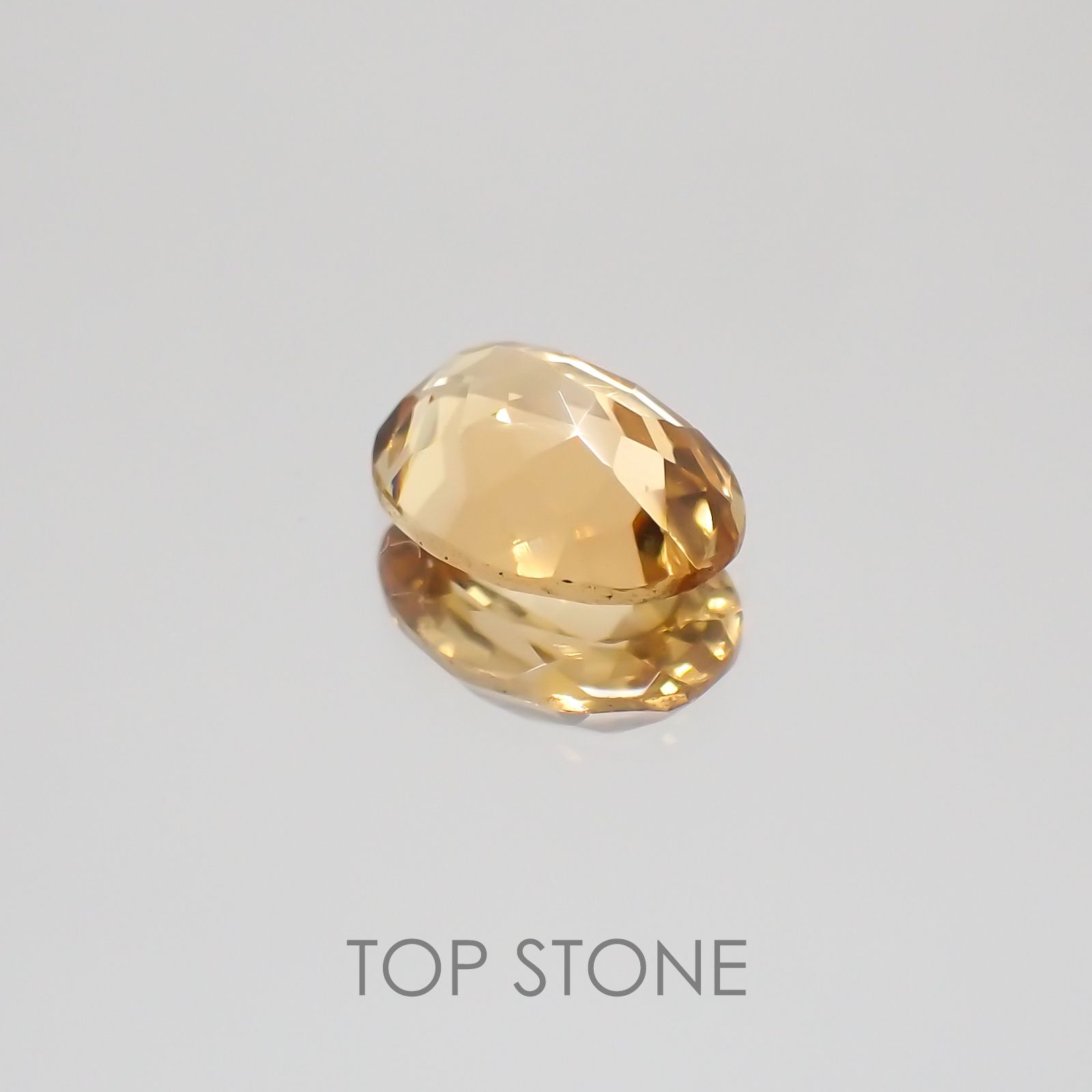 インペリアルガーネット(ヘソナイト)(宝石名ガーネット) スリランカ産 0.89ct 識別済[21038978]6.8×5.1mm前後