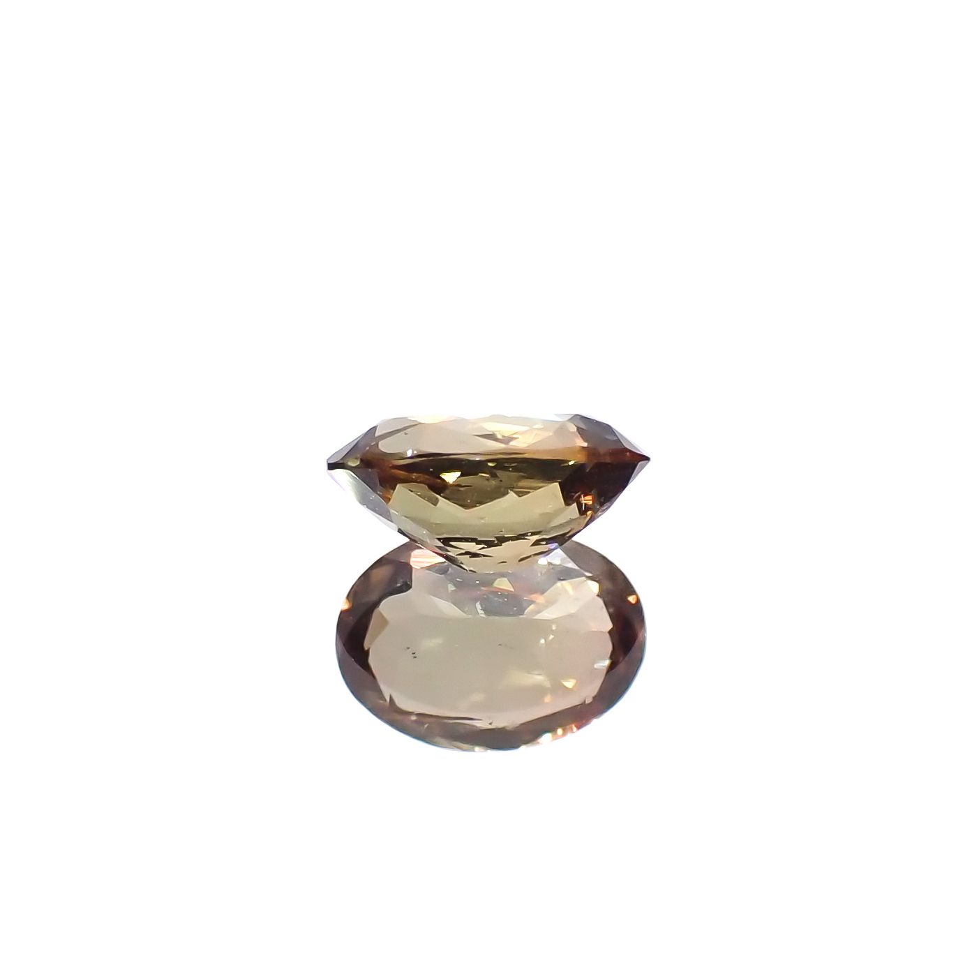 バイカラーアンダリュサイト スリランカ/マダガスカル産 0.65ct[240226145]6.6x4.8mm前後