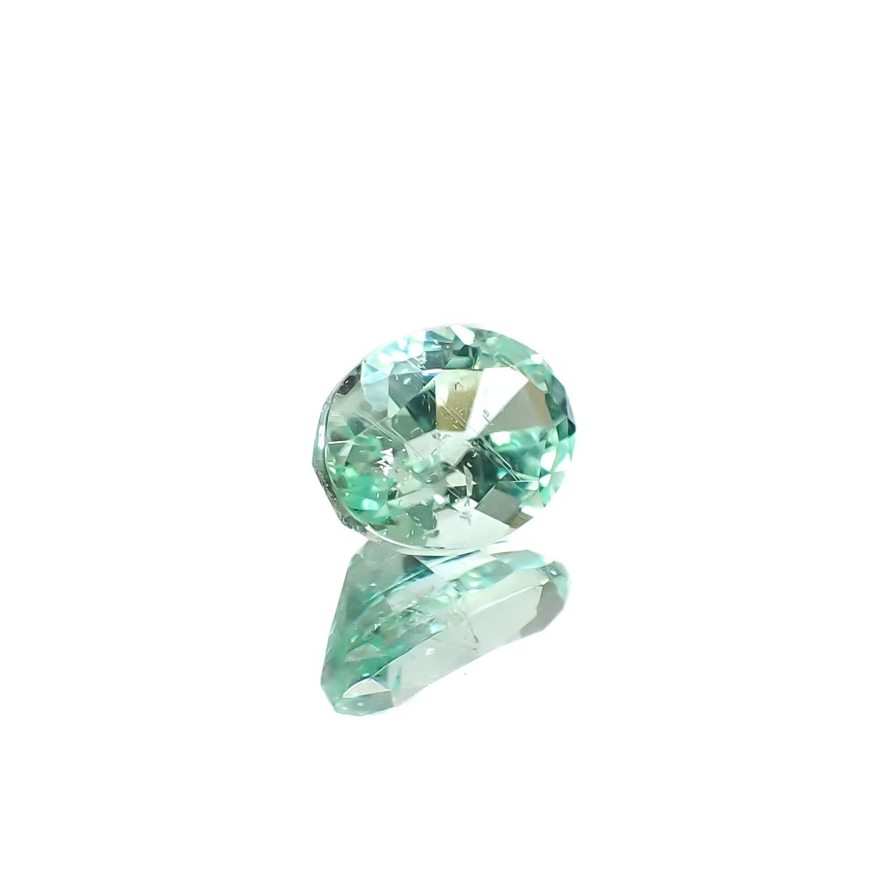 パライバトルマリン(宝石名トルマリン/別名パライバ・トルマリン)モザンビーク産 0.894ct ソ付(宝貴協)[241229546]6.95x5.07mm前後