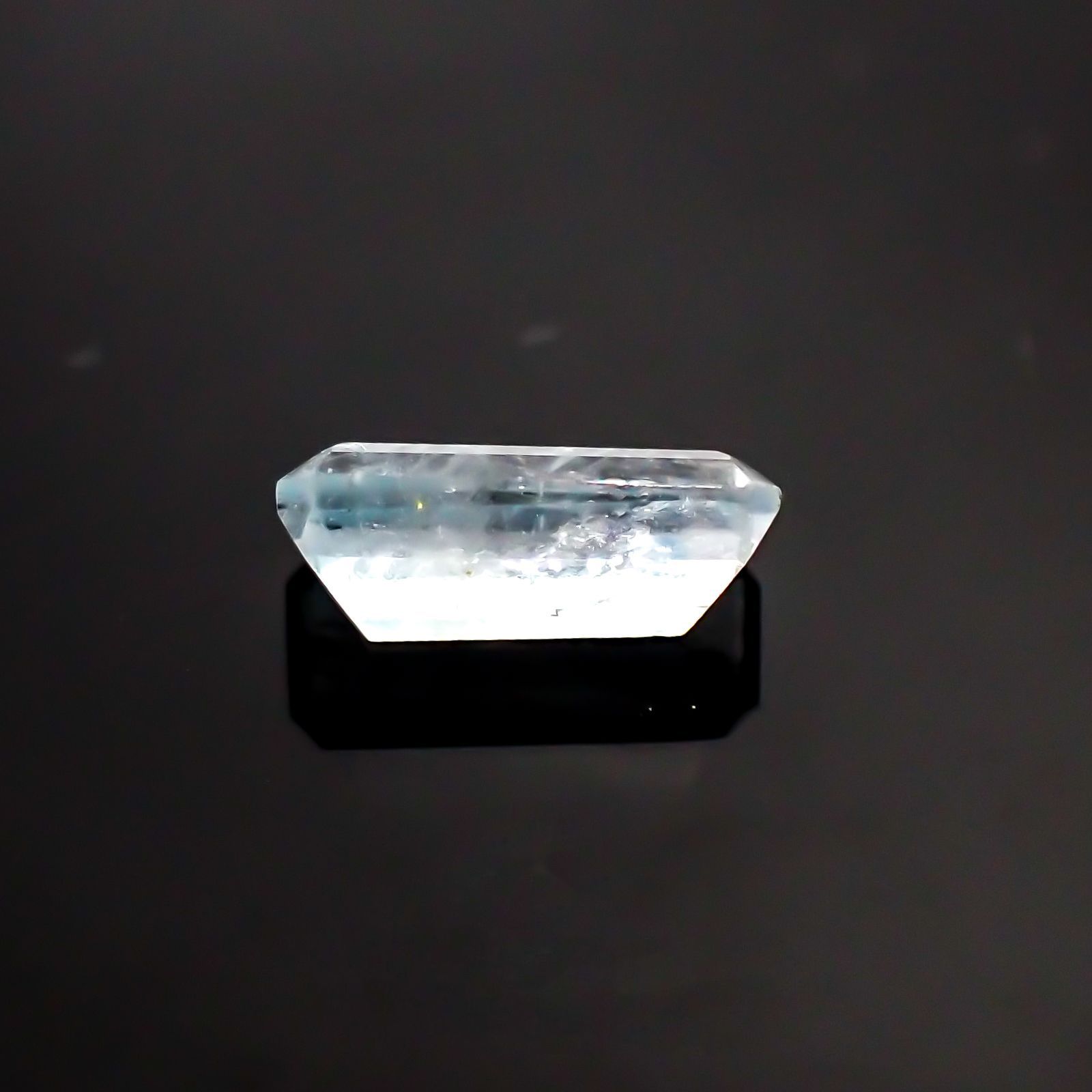 ユークレース(宝石名ユークレース) ブラジル産 0.658ct ソ付[21038474 