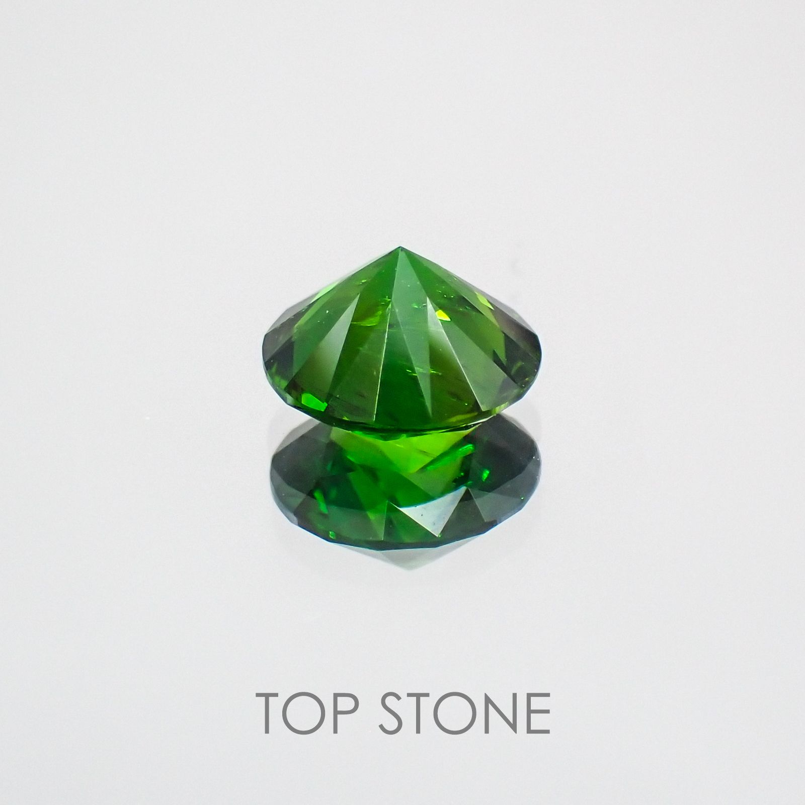 デマントイドガーネット(宝石名デマントイド・ガーネット) ロシア産 0.986ct ソ付(彩珠)[210310254]6.1×6.1mm前後